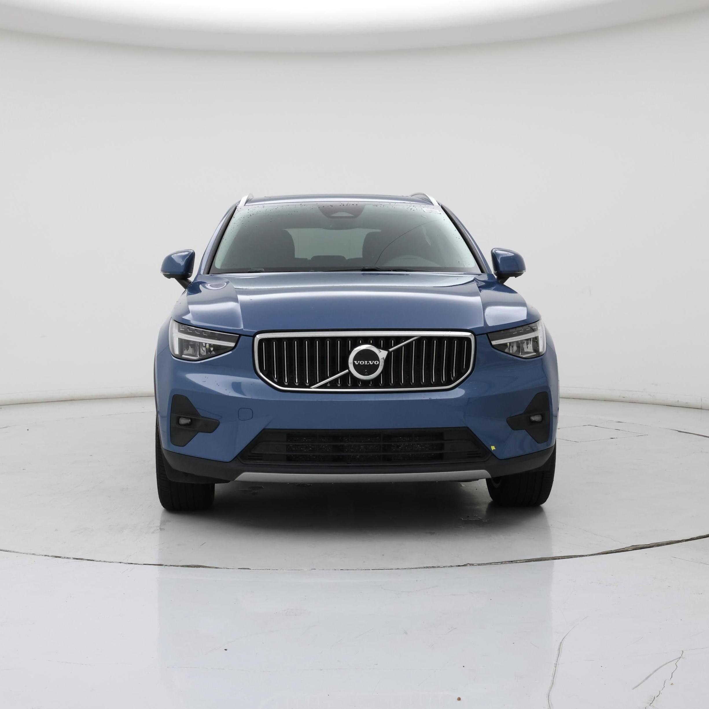 Thumbnail: 2025 Volvo XC40 - 5