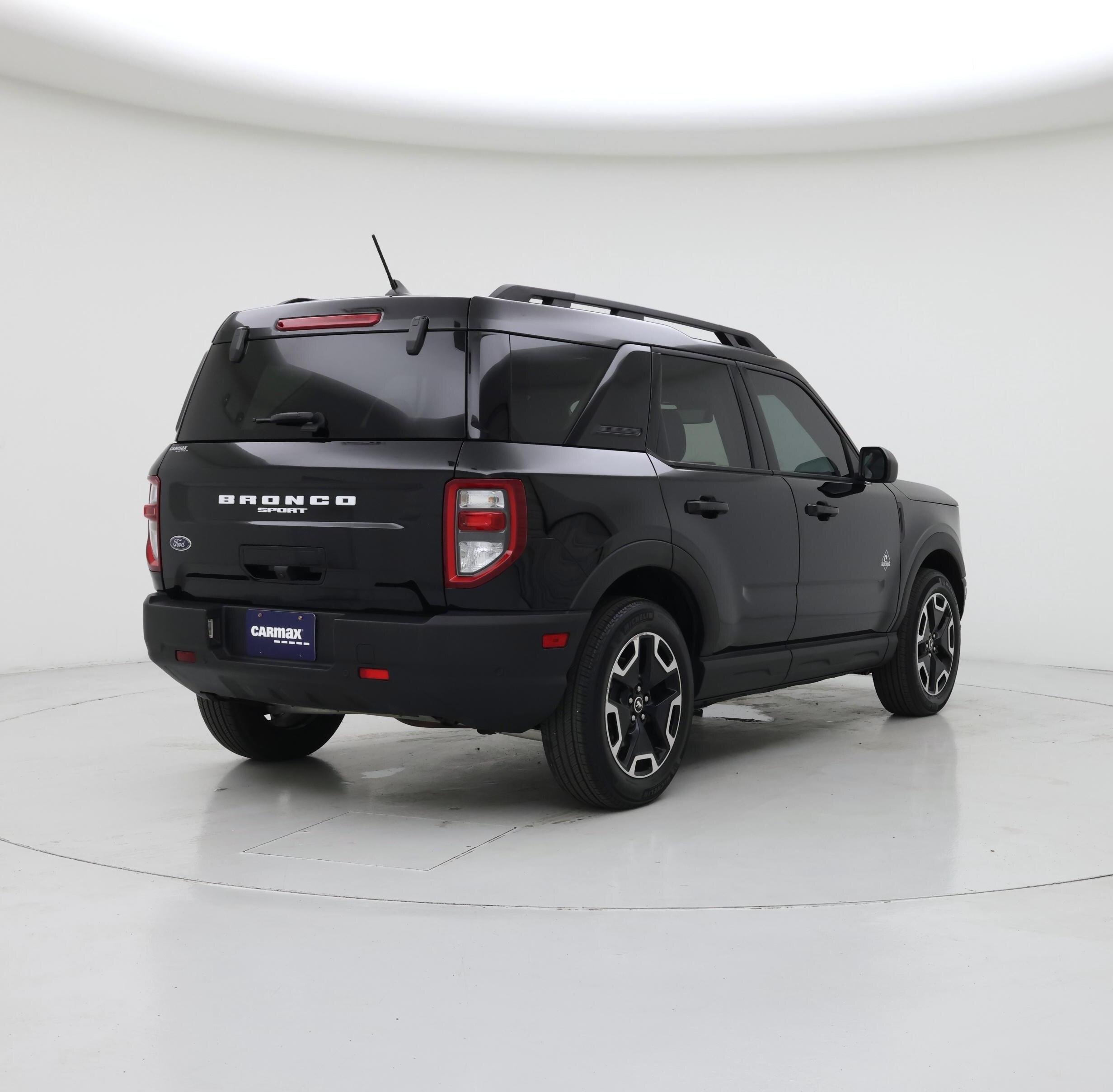 Thumbnail: 2023 Ford Bronco Sport - 8