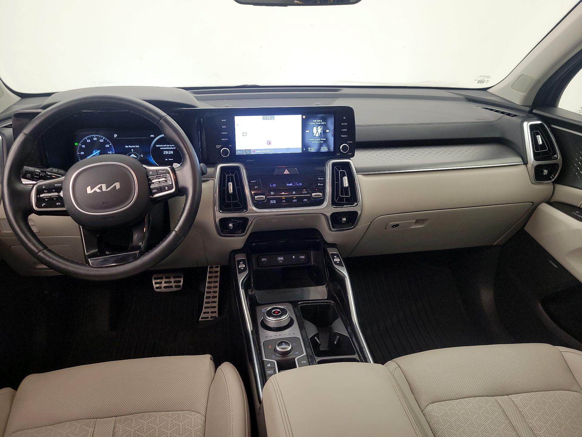 Thumbnail: 2023 Kia Sorento - 9