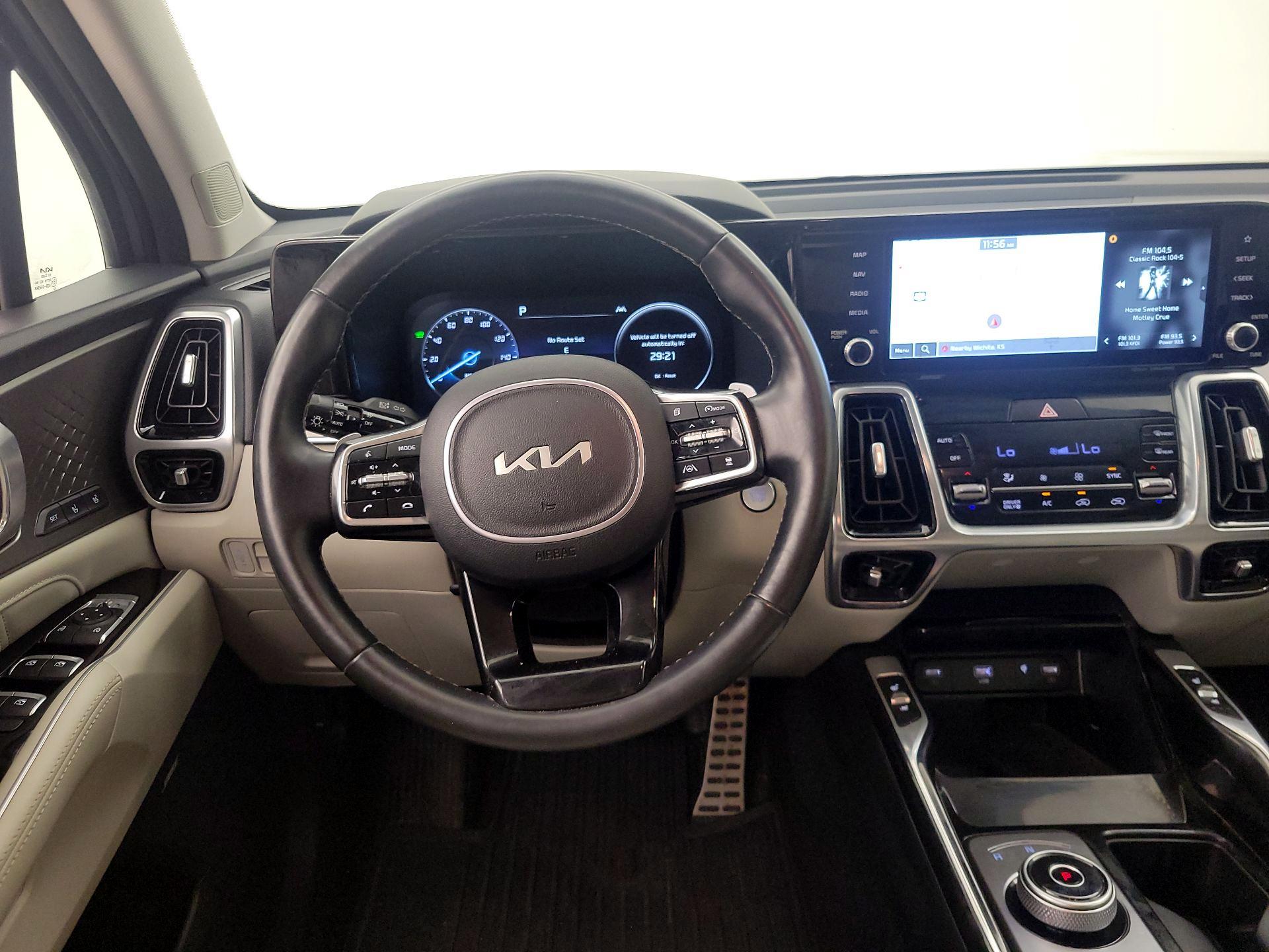 Thumbnail: 2023 Kia Sorento - 10