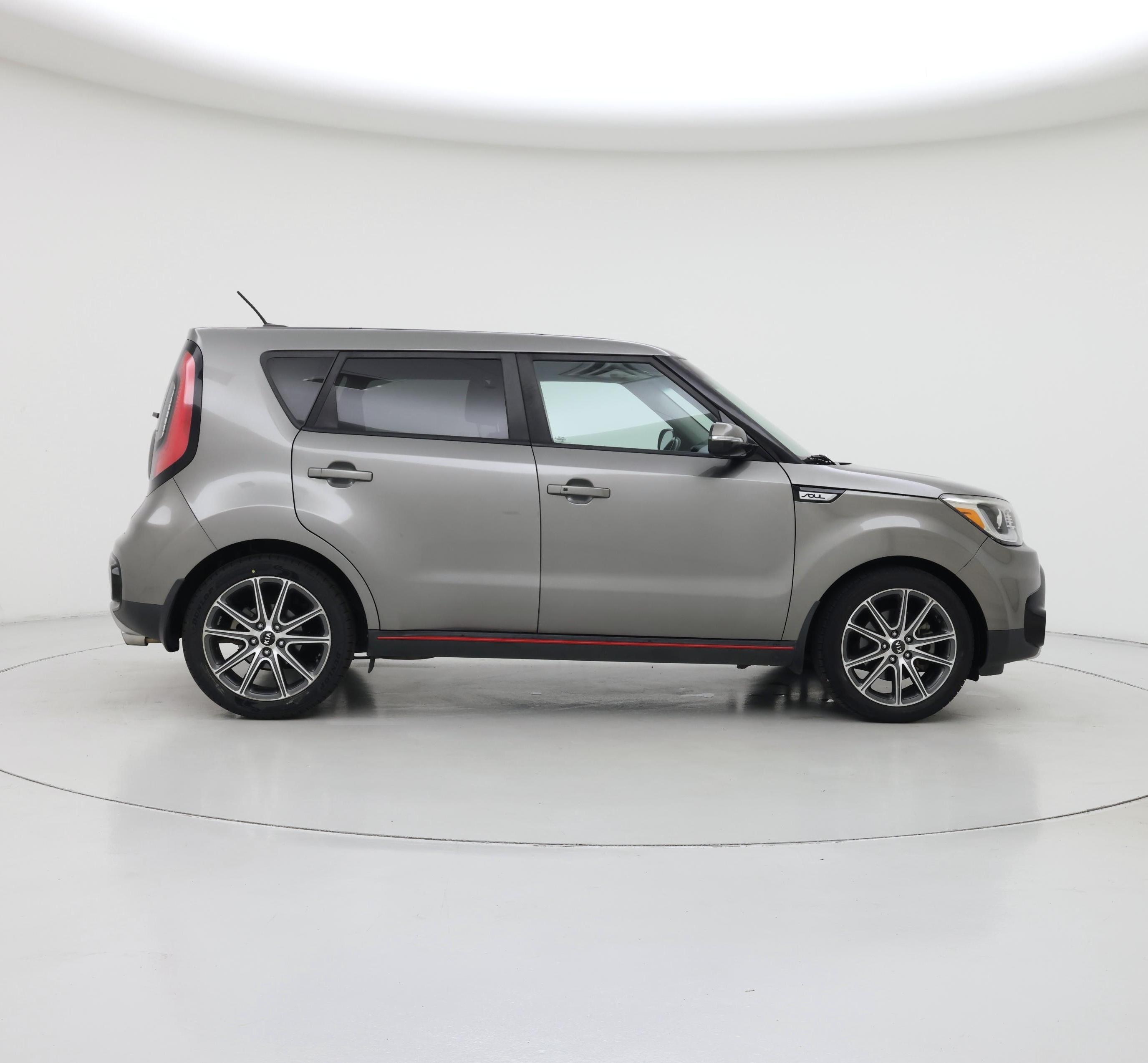 Thumbnail: 2017 Kia Soul - 7
