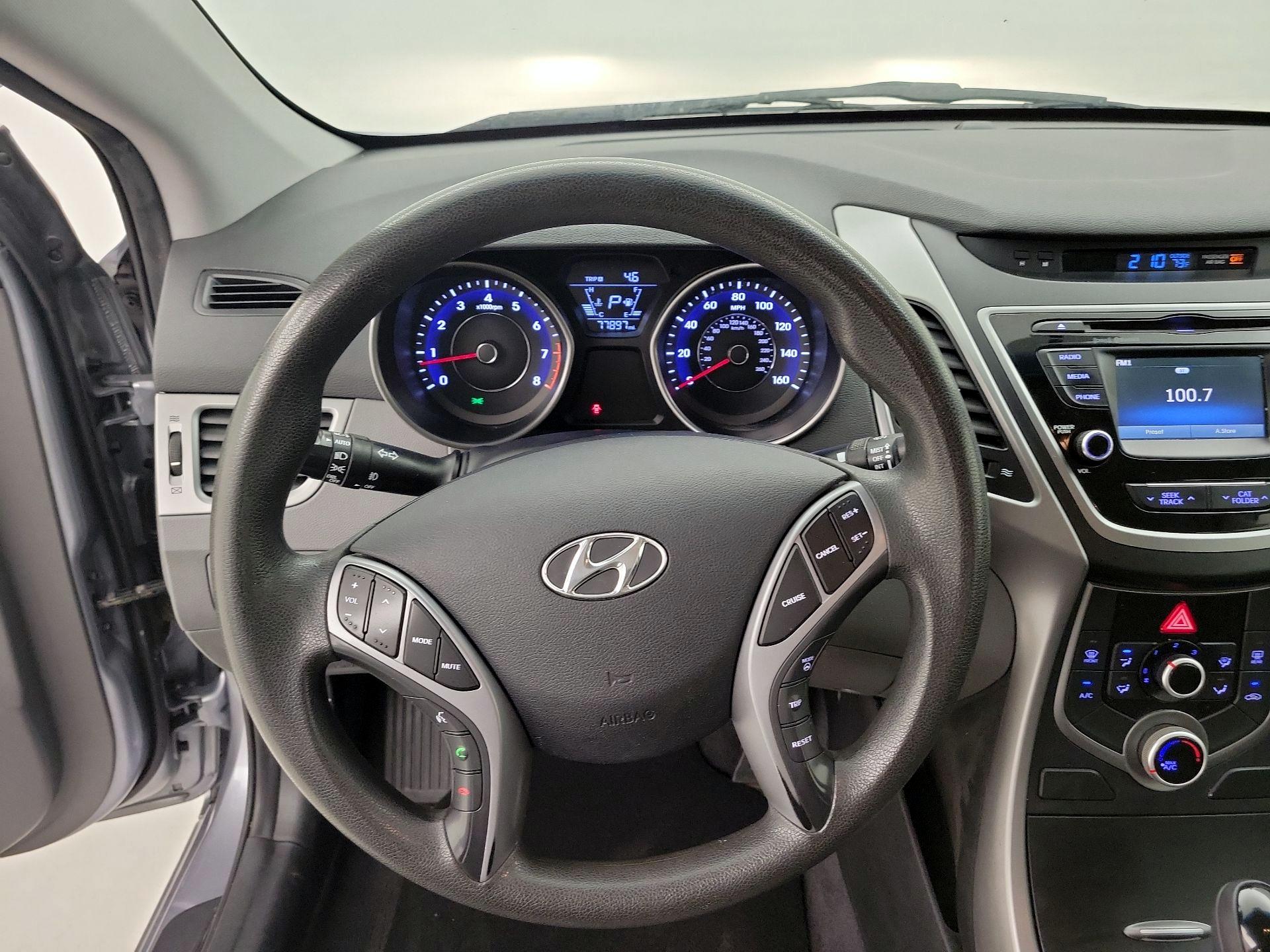 Thumbnail: 2015 Hyundai Elantra - 10