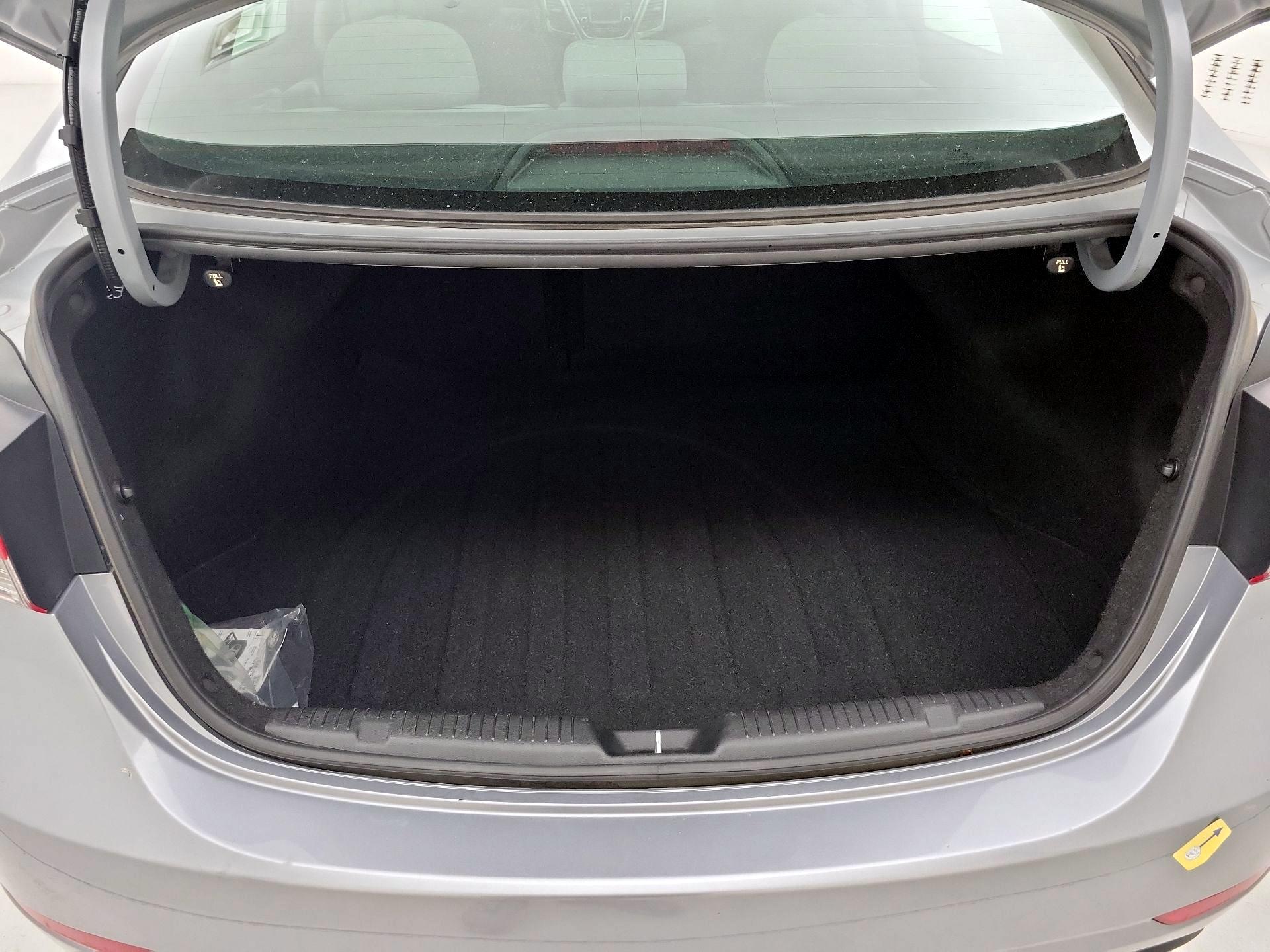 Thumbnail: 2015 Hyundai Elantra - 20