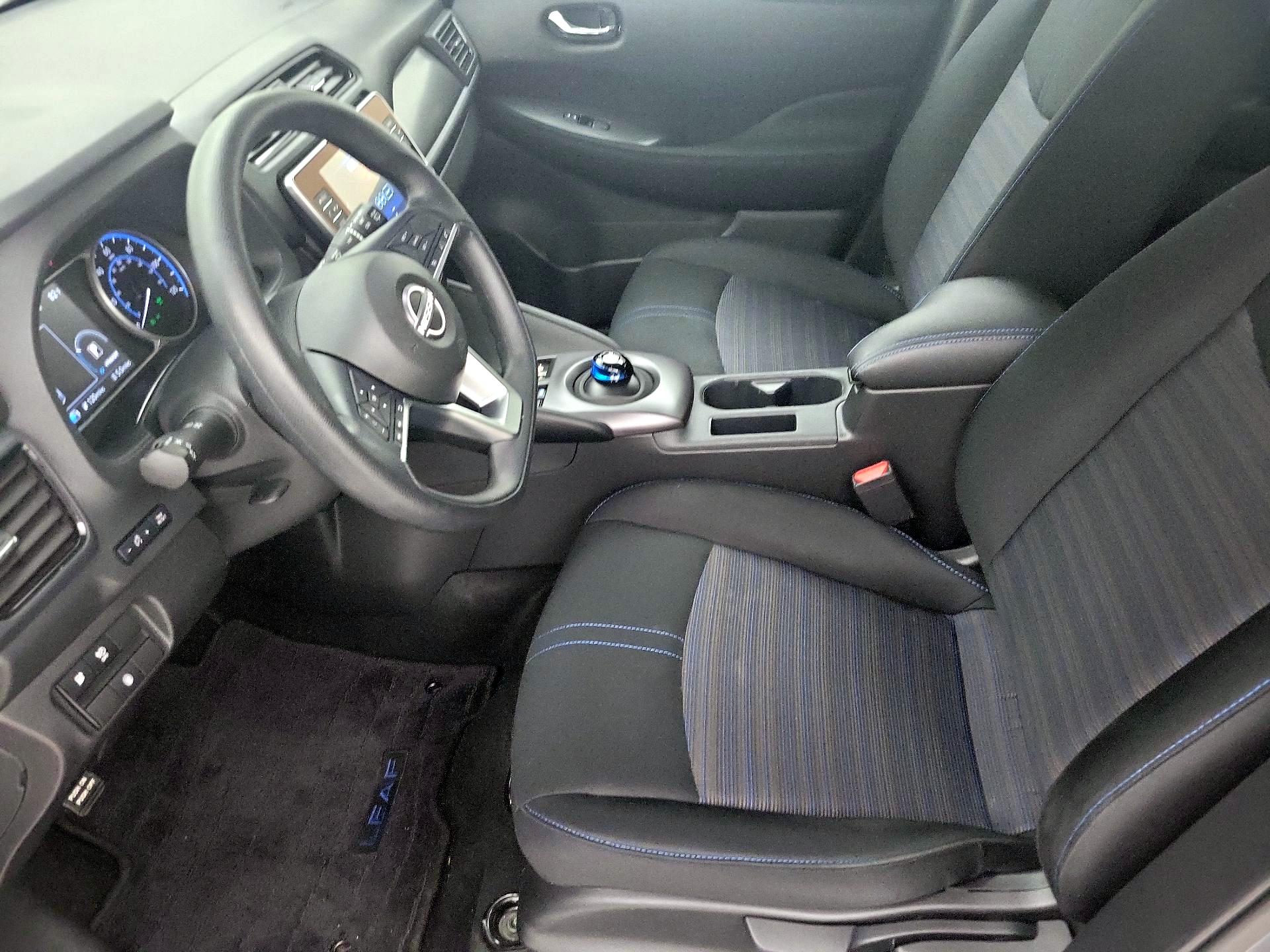 Thumbnail: 2024 Nissan Leaf - 11