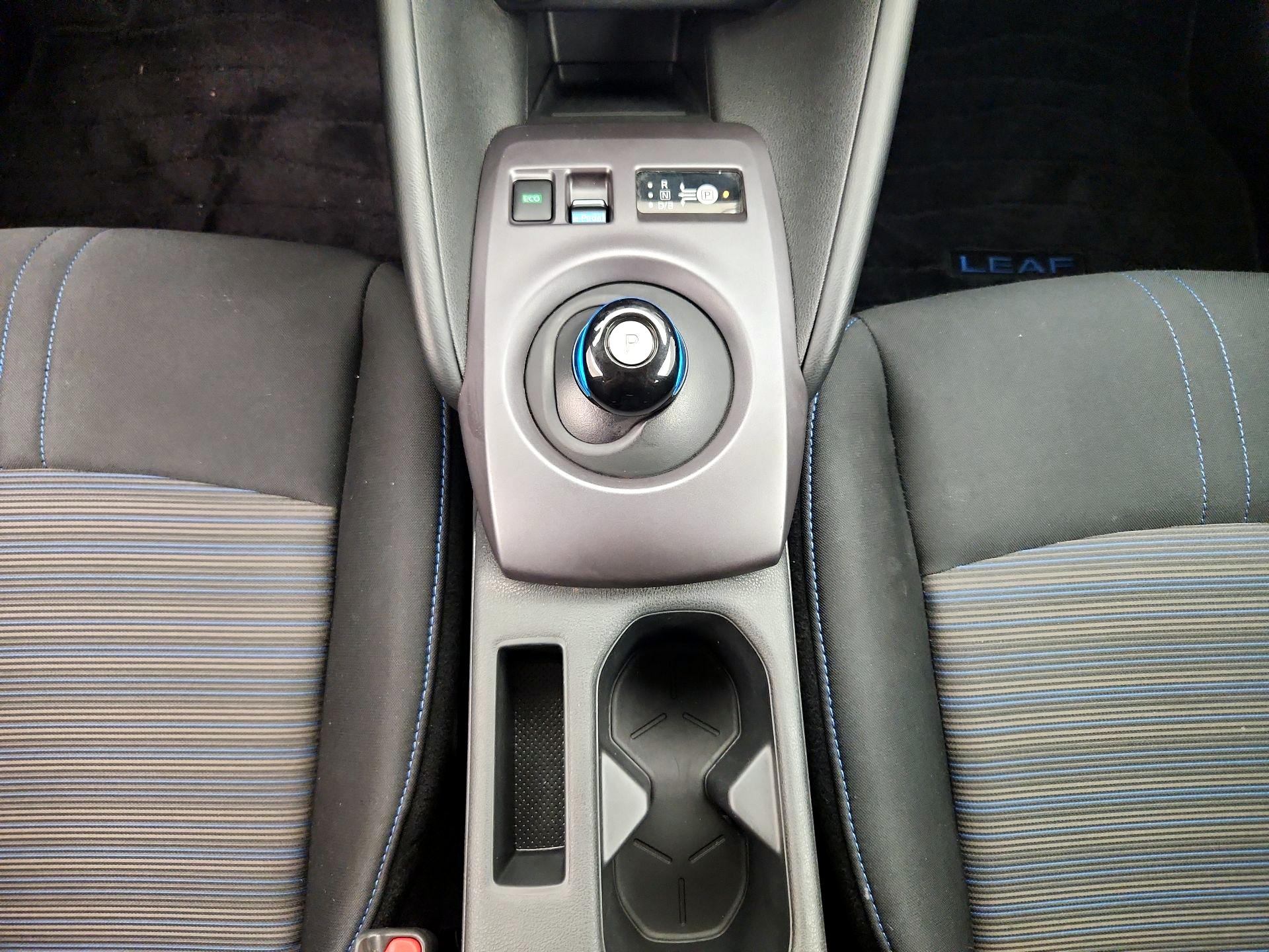 Thumbnail: 2024 Nissan Leaf - 17