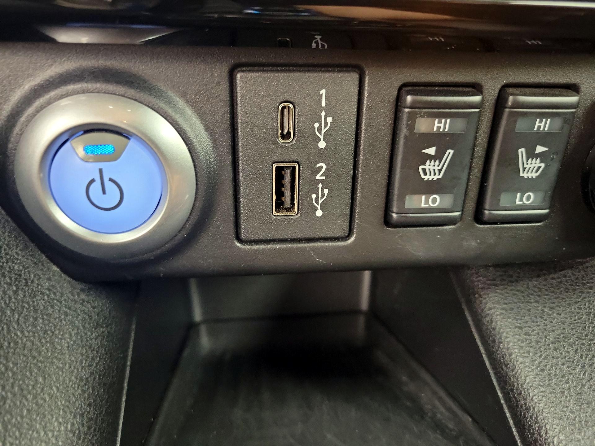 Thumbnail: 2024 Nissan Leaf - 18