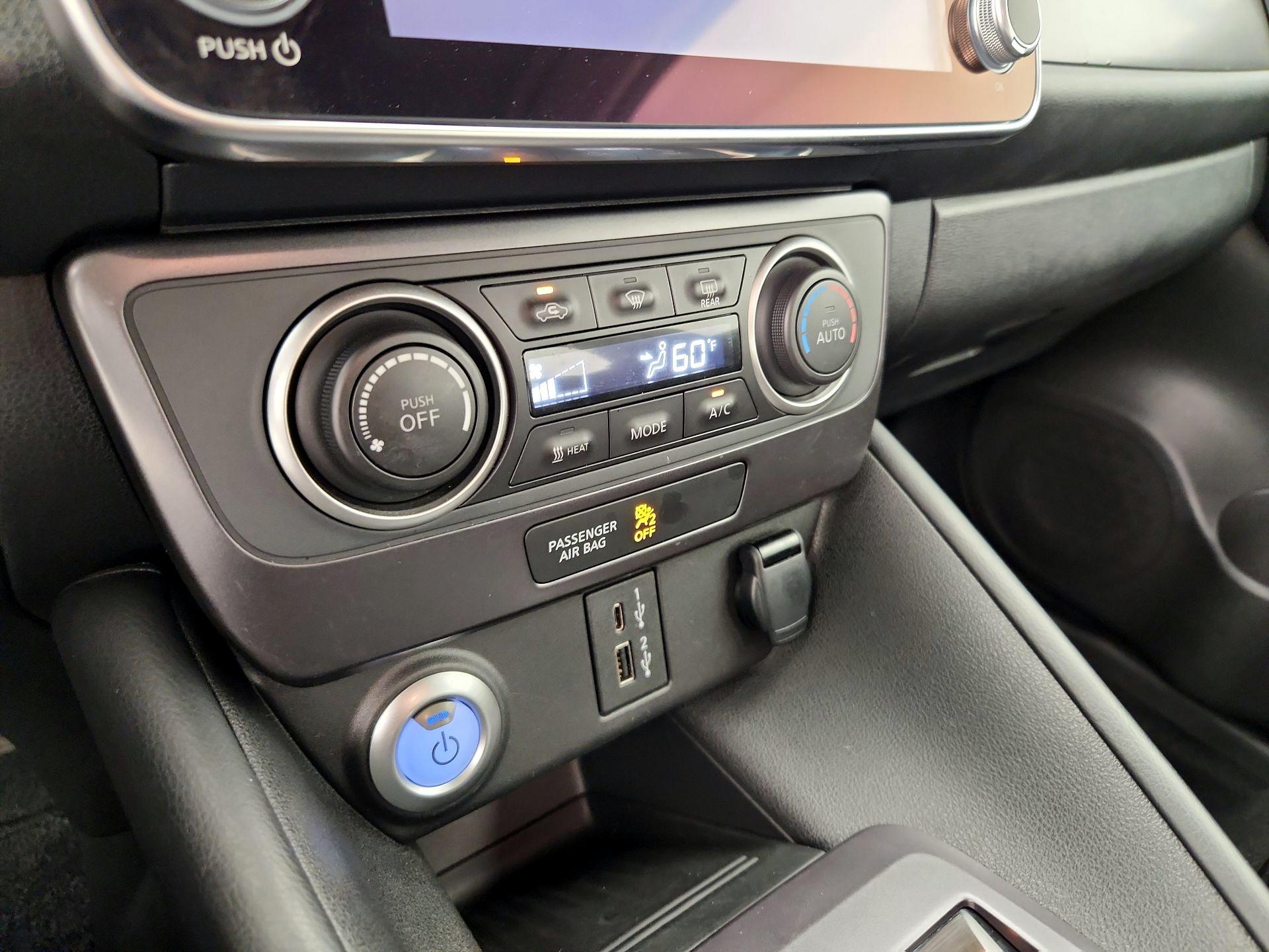 Thumbnail: 2025 Nissan Leaf - 16