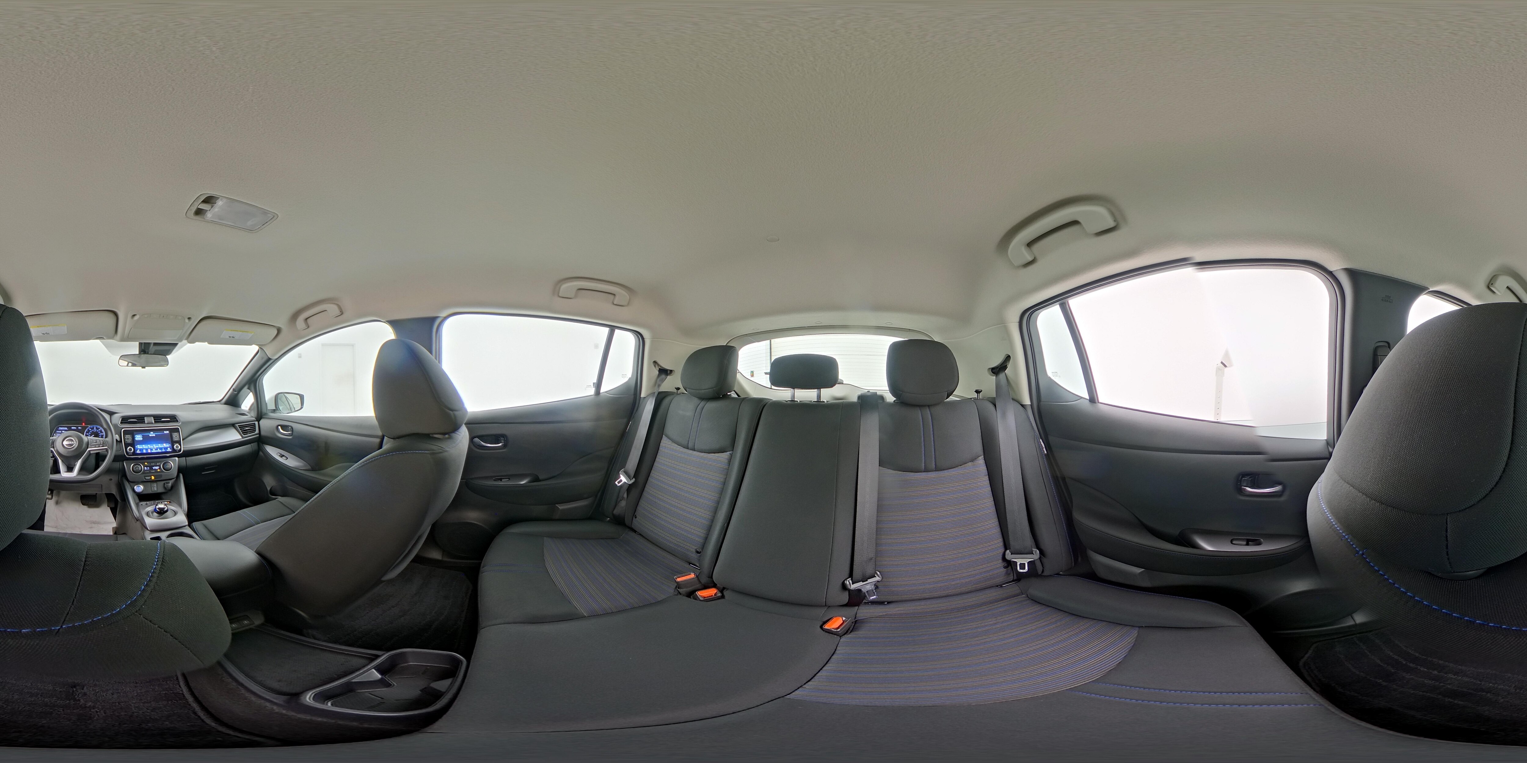 2025 Nissan Leaf S - Photo 25