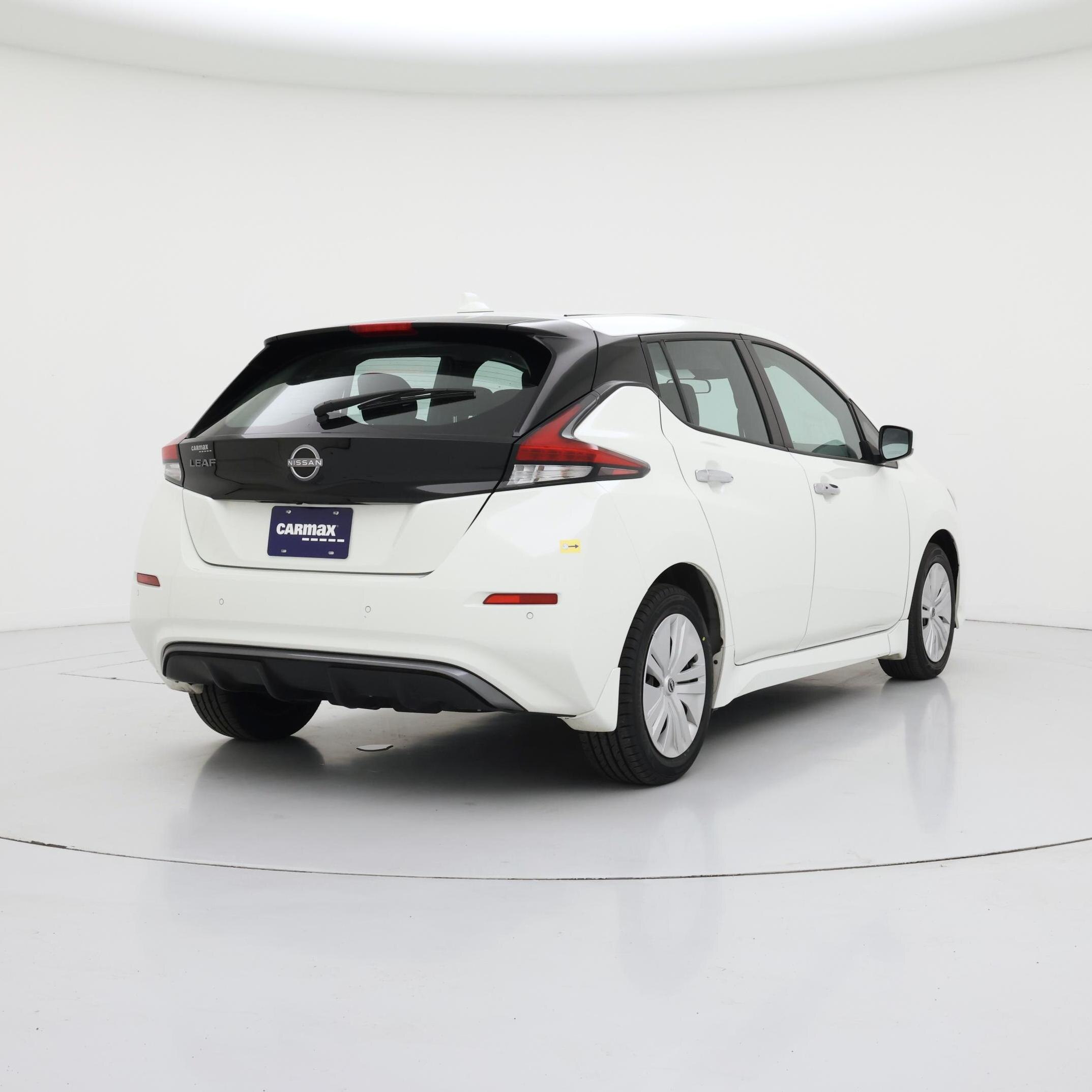 Thumbnail: 2025 Nissan Leaf - 8