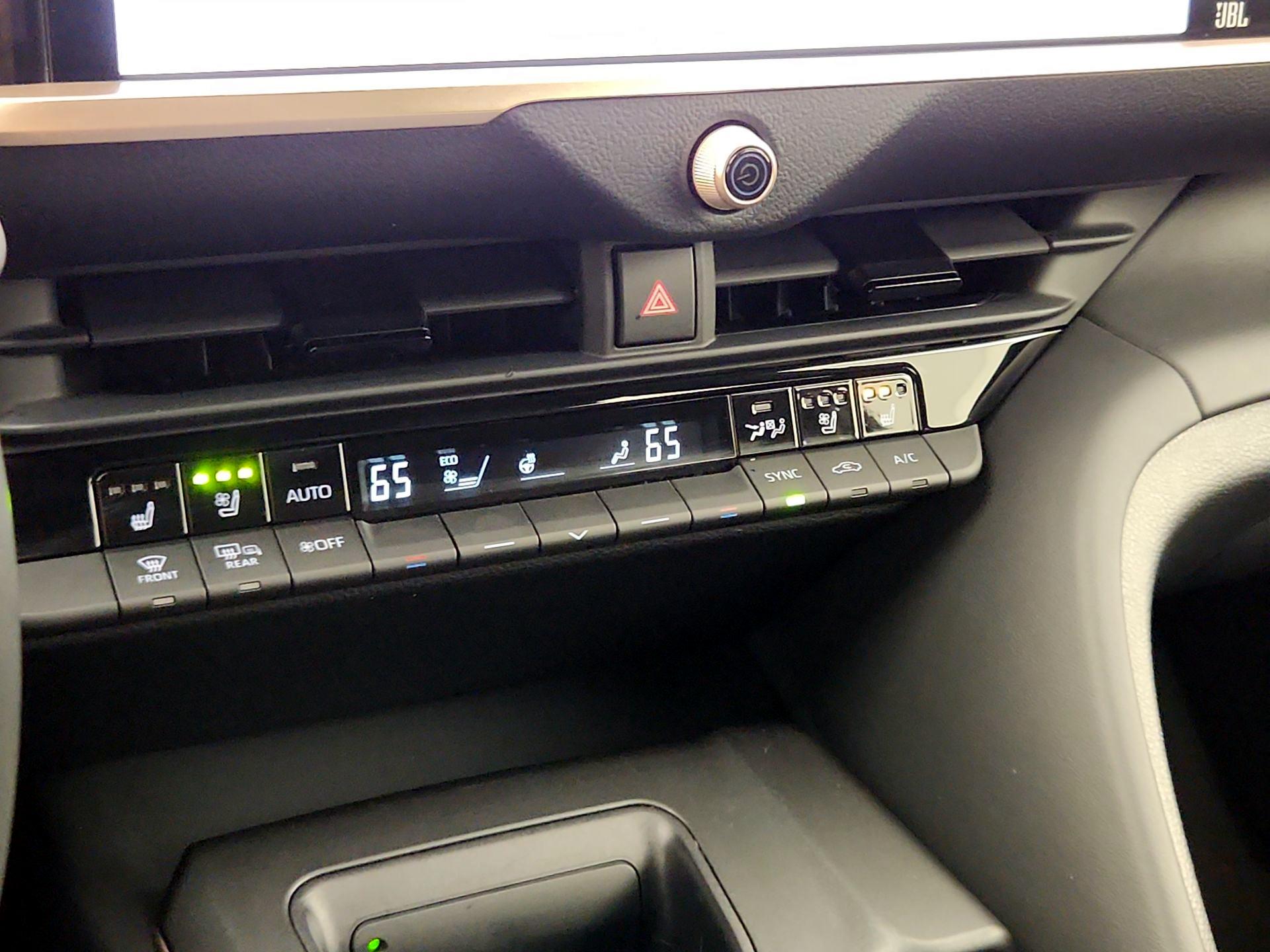 Thumbnail: 2023 Toyota Crown - 16