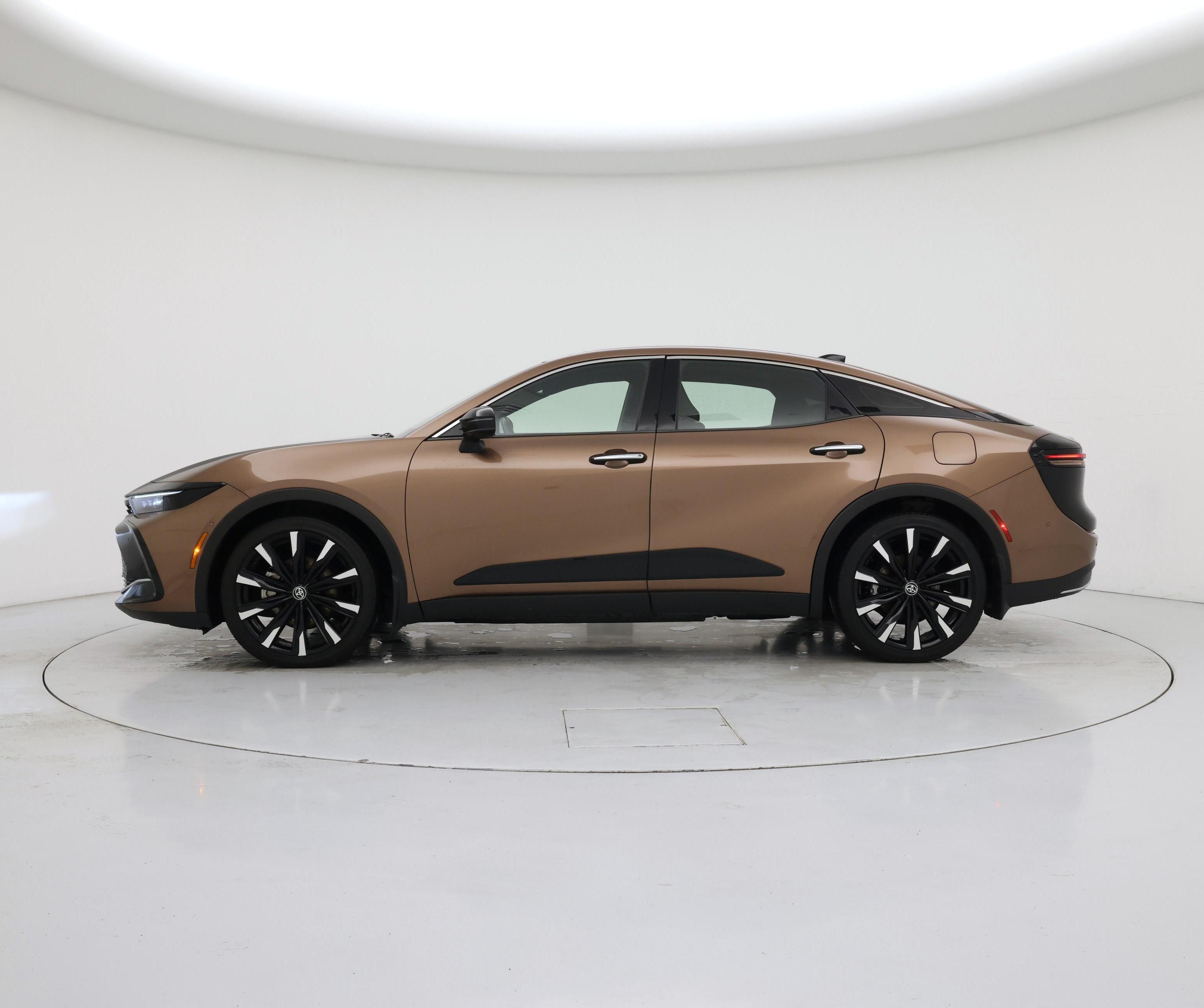 Thumbnail: 2023 Toyota Crown - 3