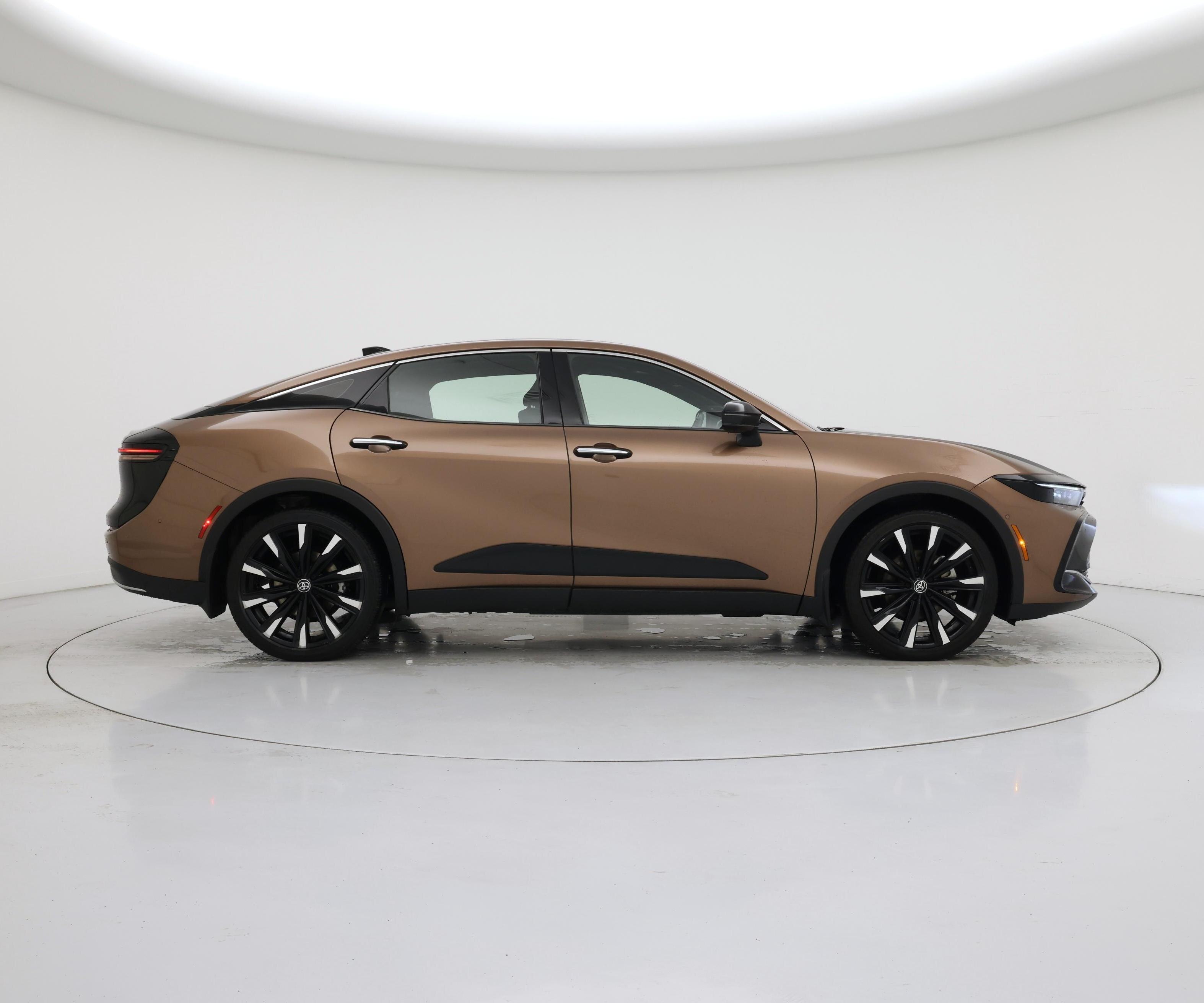 Thumbnail: 2023 Toyota Crown - 7