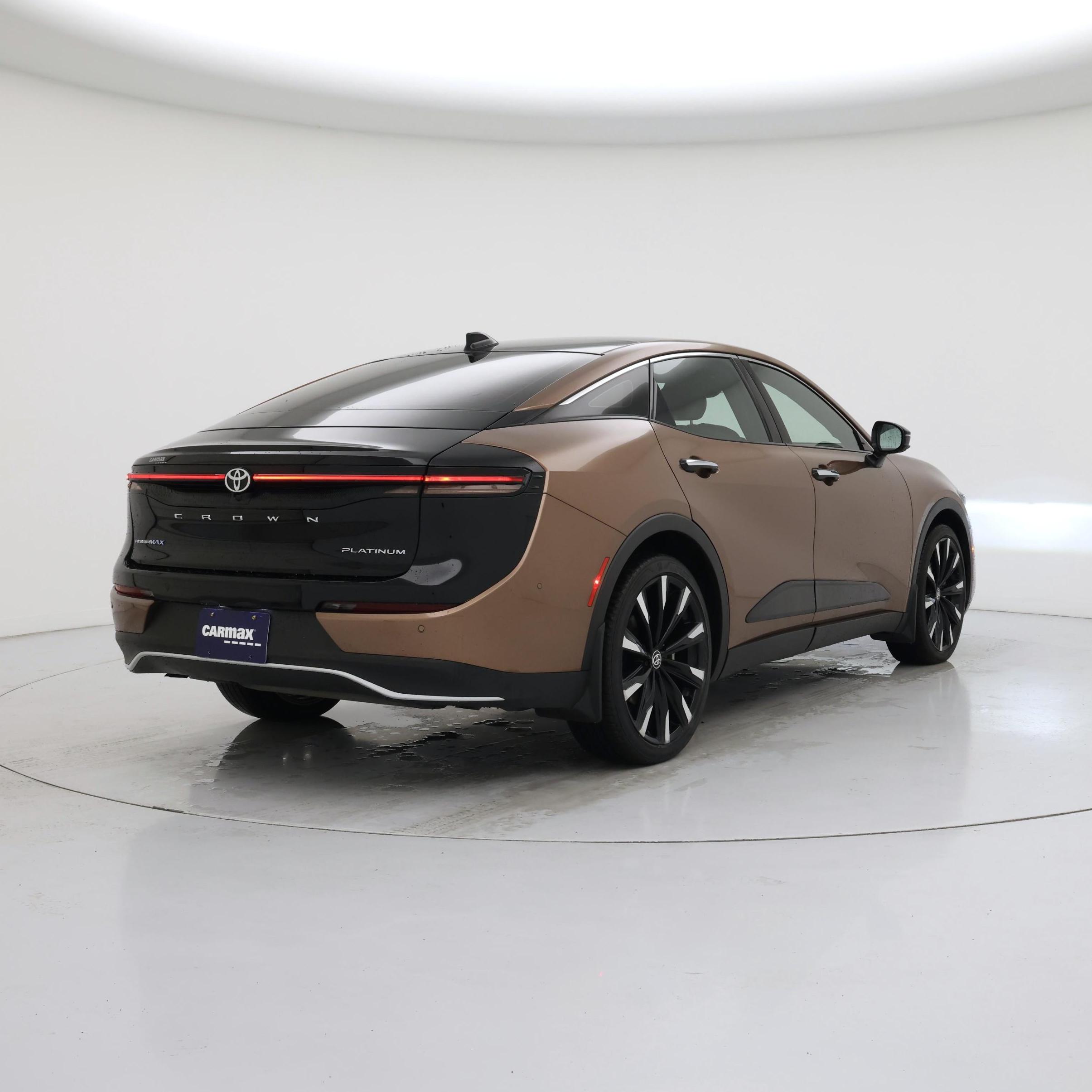 Thumbnail: 2023 Toyota Crown - 8