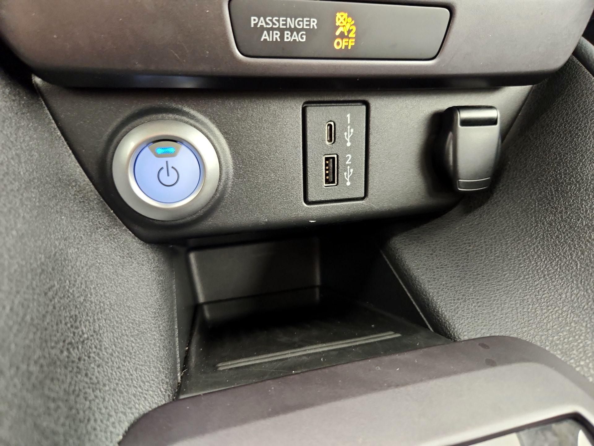 Thumbnail: 2025 Nissan Leaf - 18