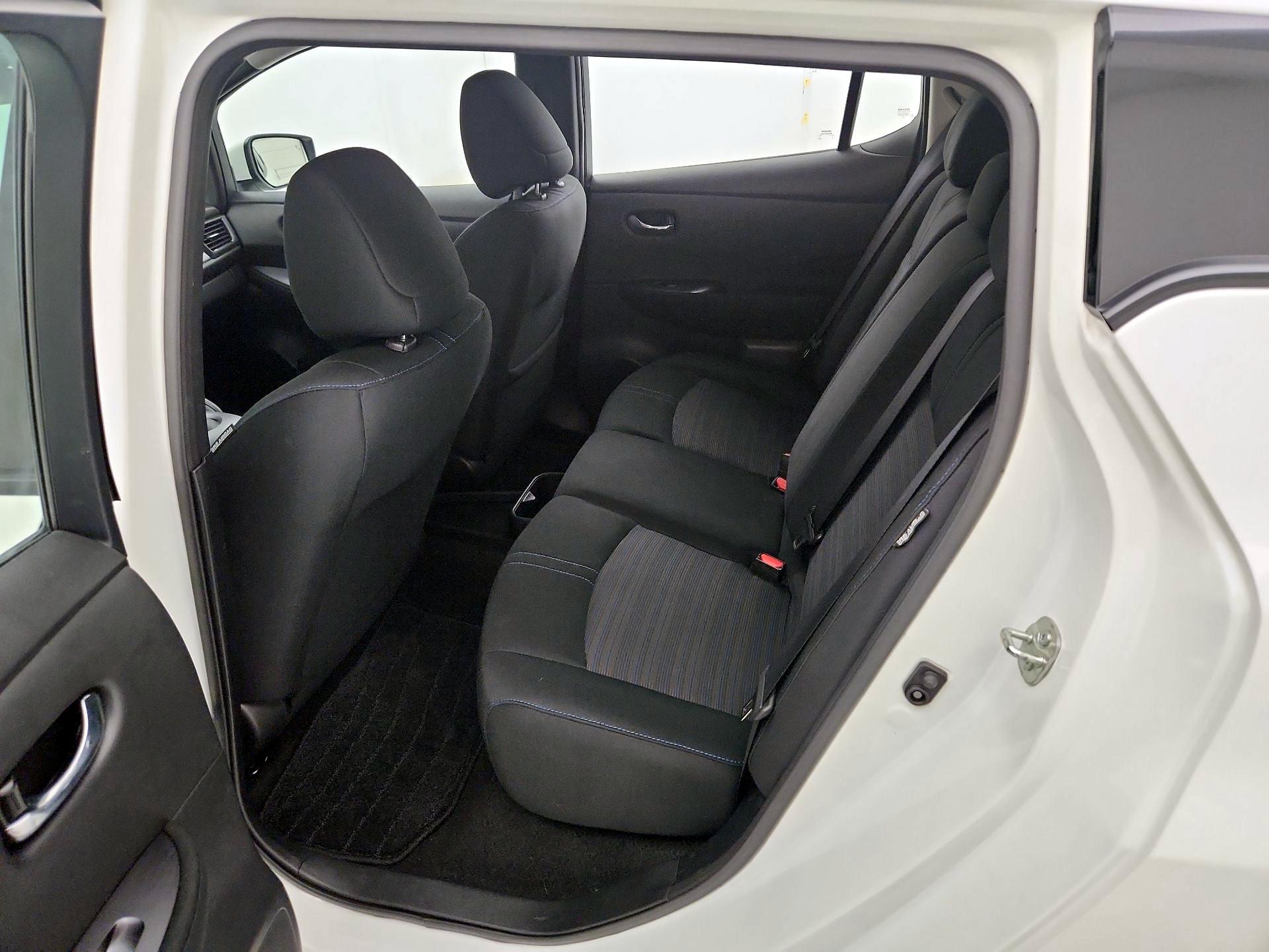 Thumbnail: 2025 Nissan Leaf - 19