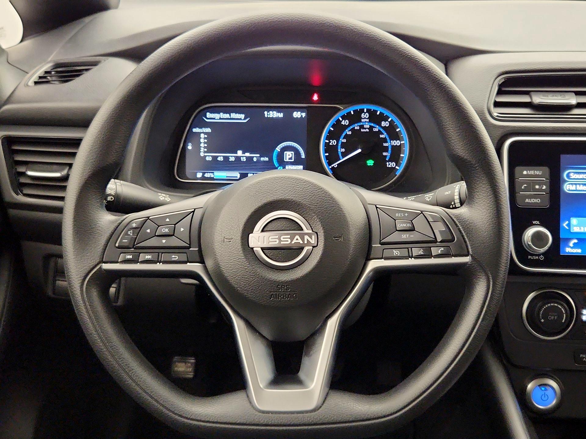 Thumbnail: 2025 Nissan Leaf - 10