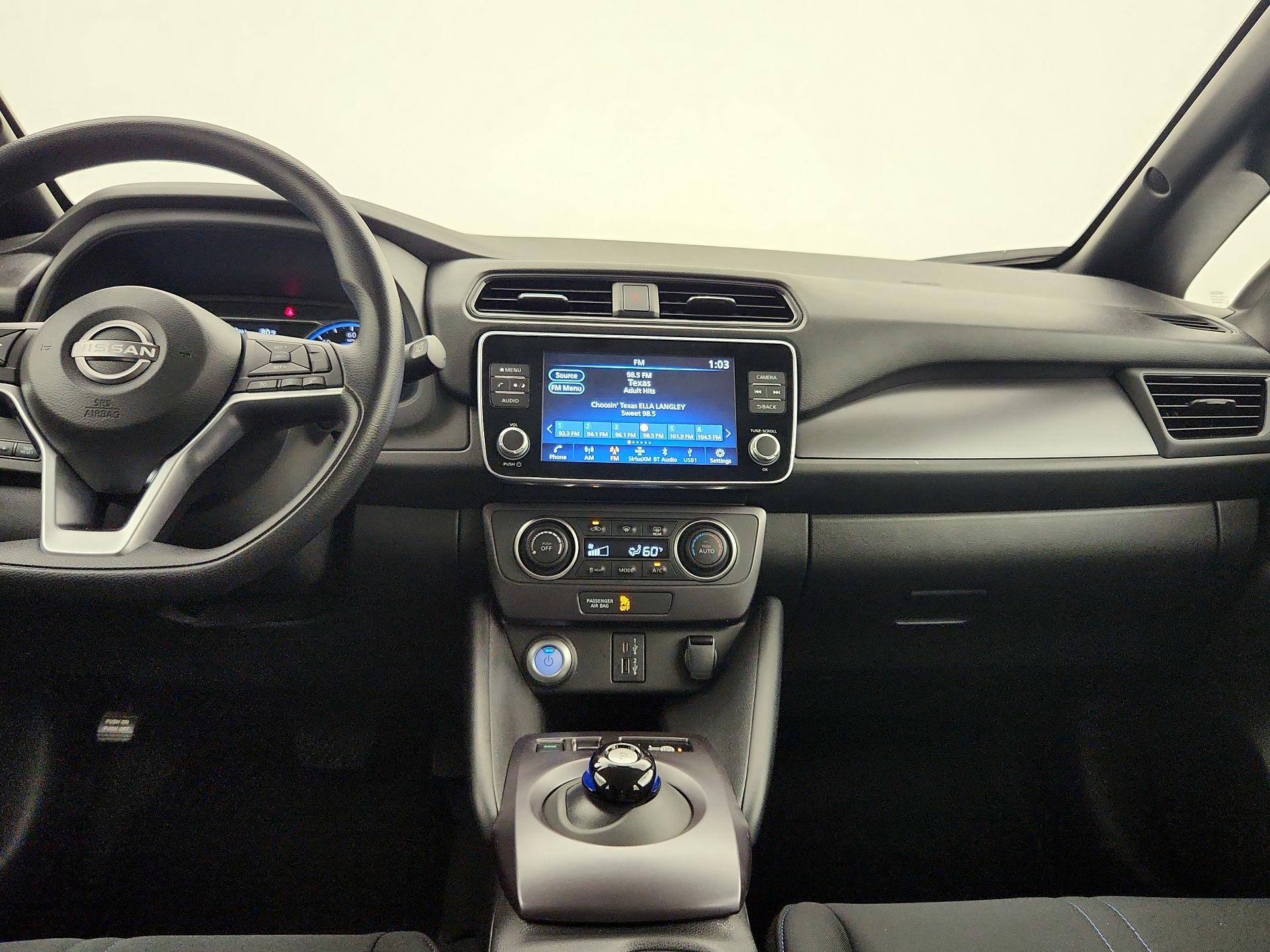 Thumbnail: 2025 Nissan Leaf - 9