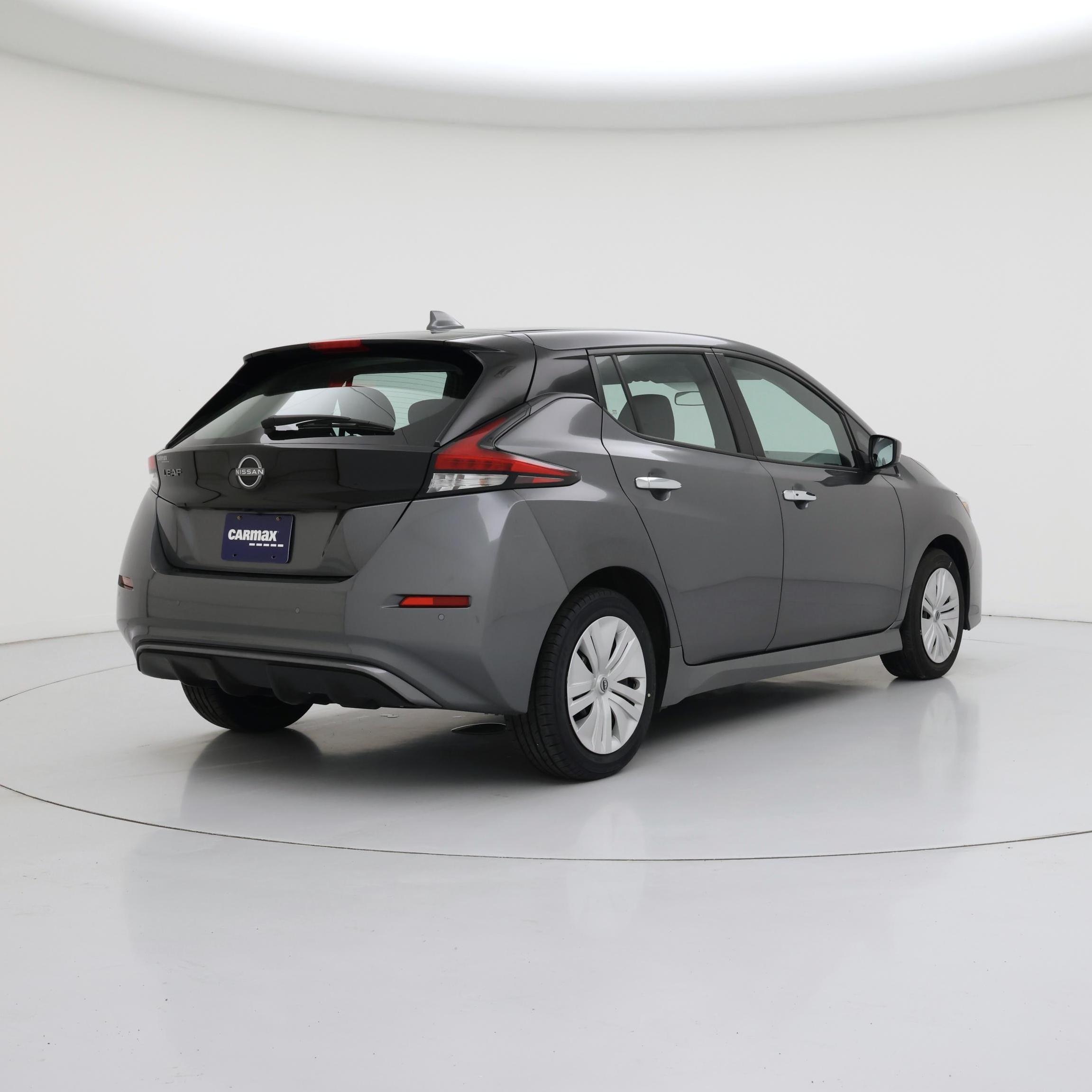Thumbnail: 2025 Nissan Leaf - 8