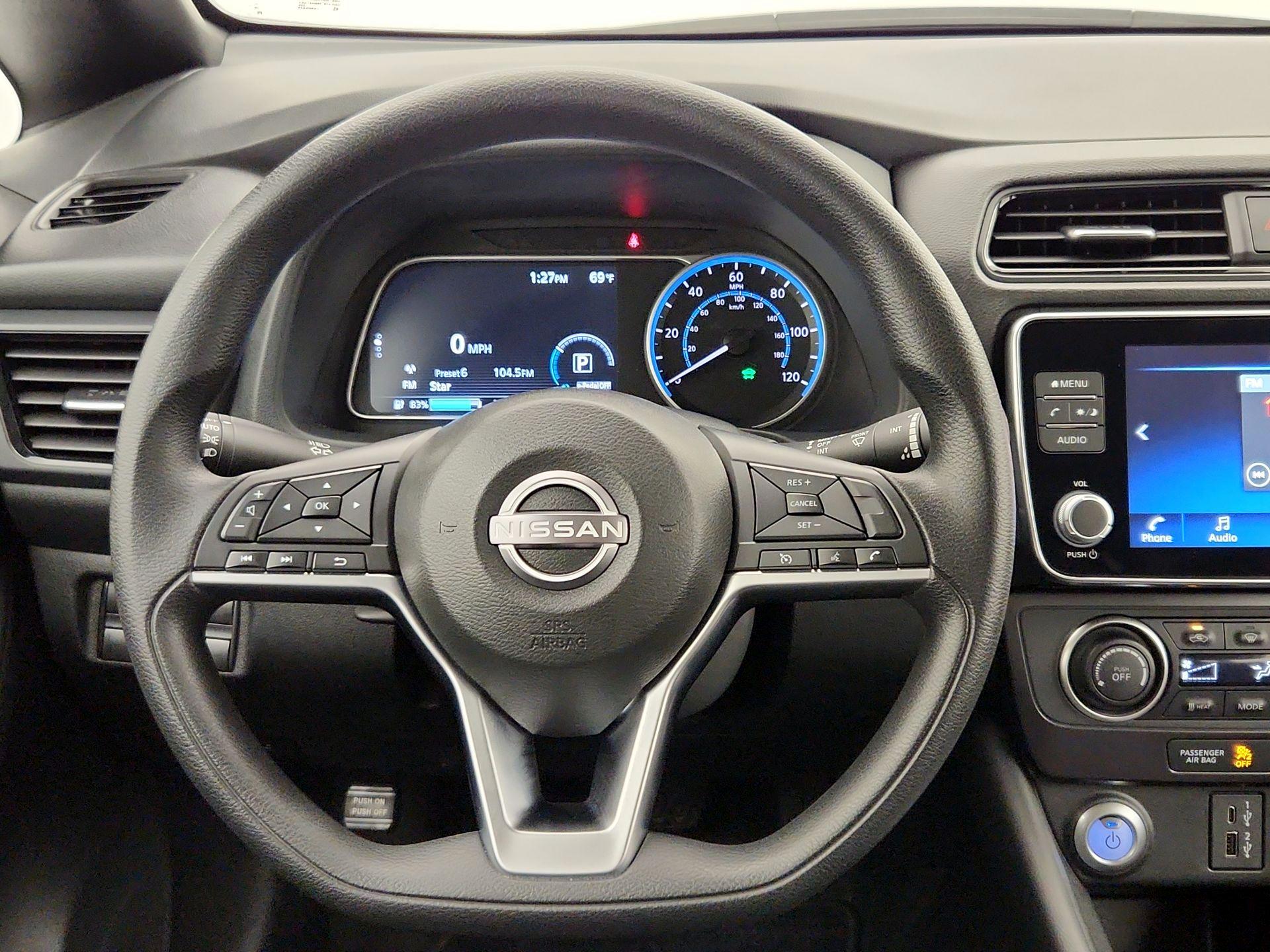 Thumbnail: 2025 Nissan Leaf - 10