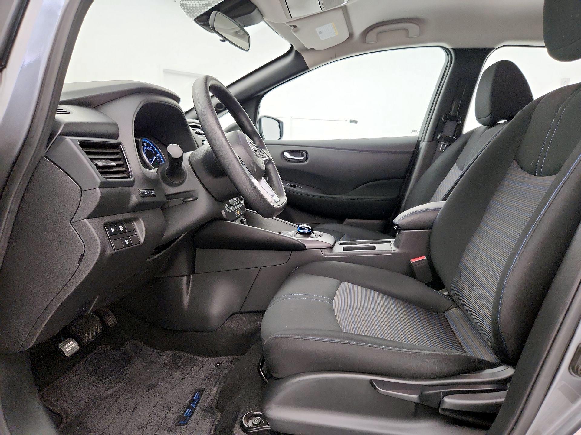 Thumbnail: 2025 Nissan Leaf - 11