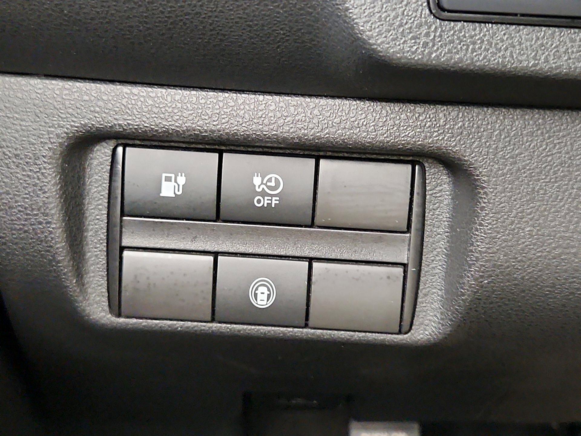 Thumbnail: 2025 Nissan Leaf - 13