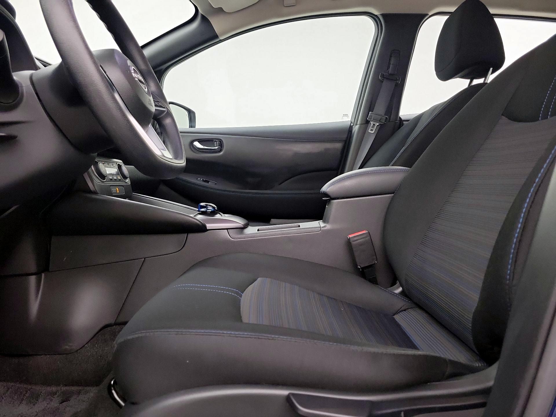 Thumbnail: 2025 Nissan Leaf - 11