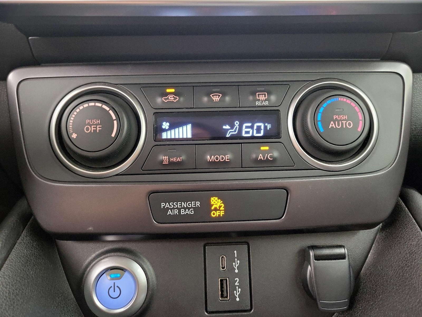 2025 Nissan Leaf S - Photo 17