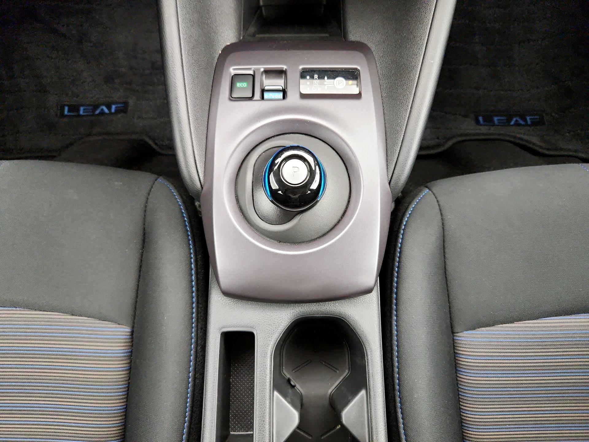Thumbnail: 2025 Nissan Leaf - 17