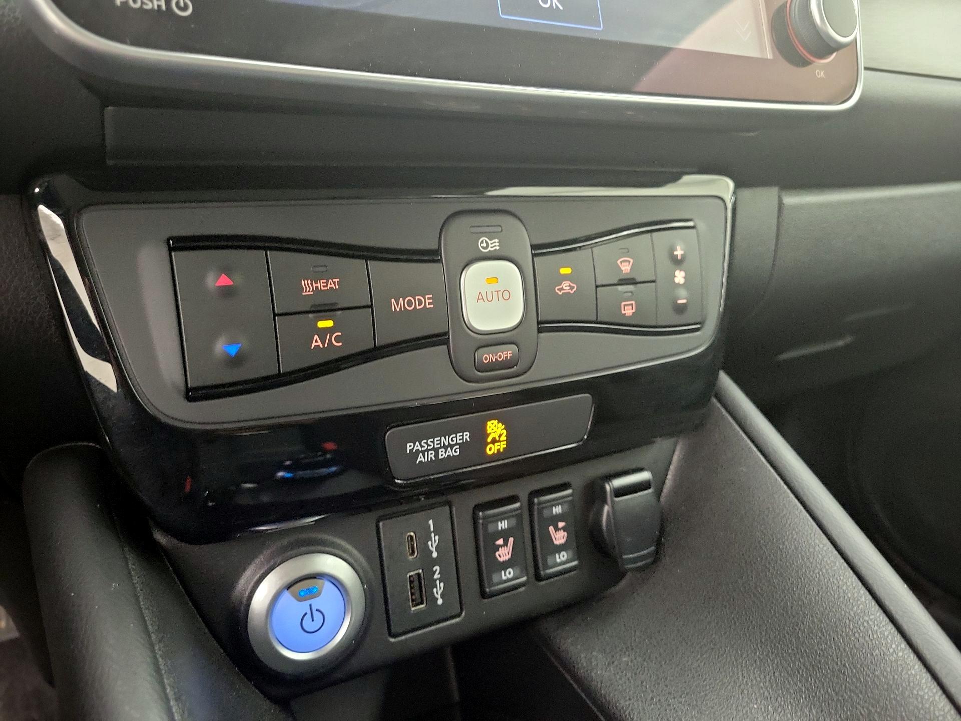 Thumbnail: 2025 Nissan Leaf - 16