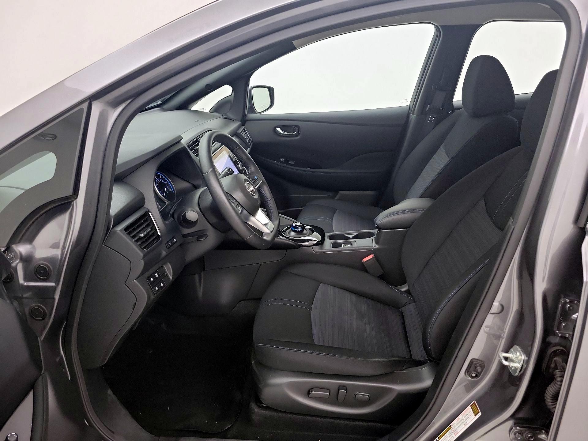 Thumbnail: 2024 Nissan Leaf - 11