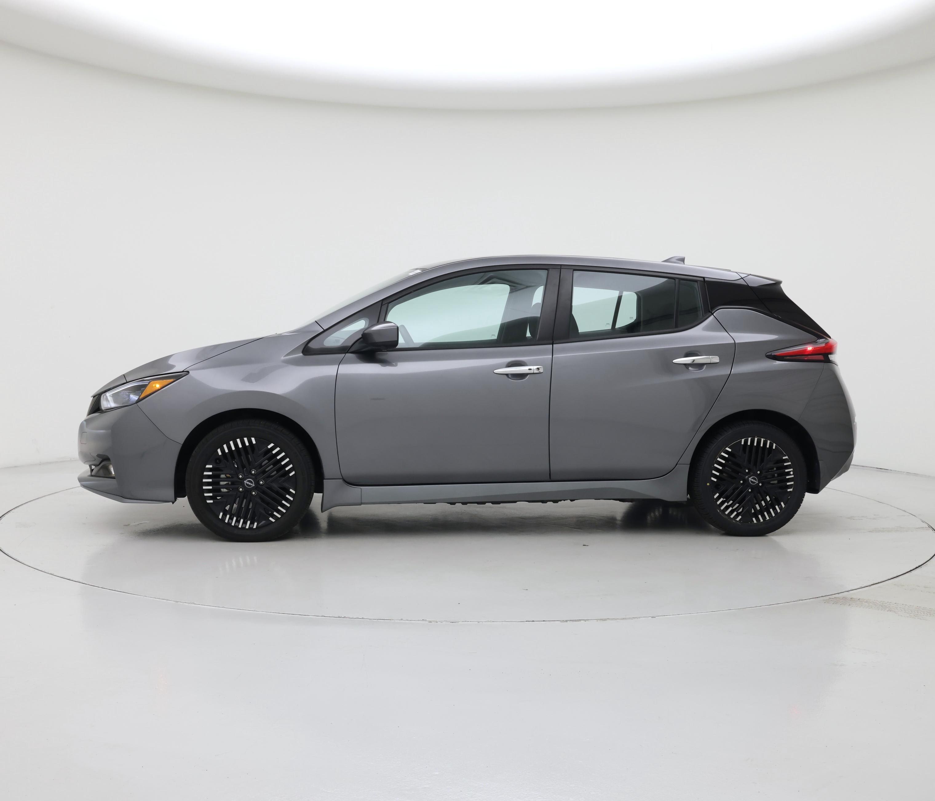 Thumbnail: 2024 Nissan Leaf - 3