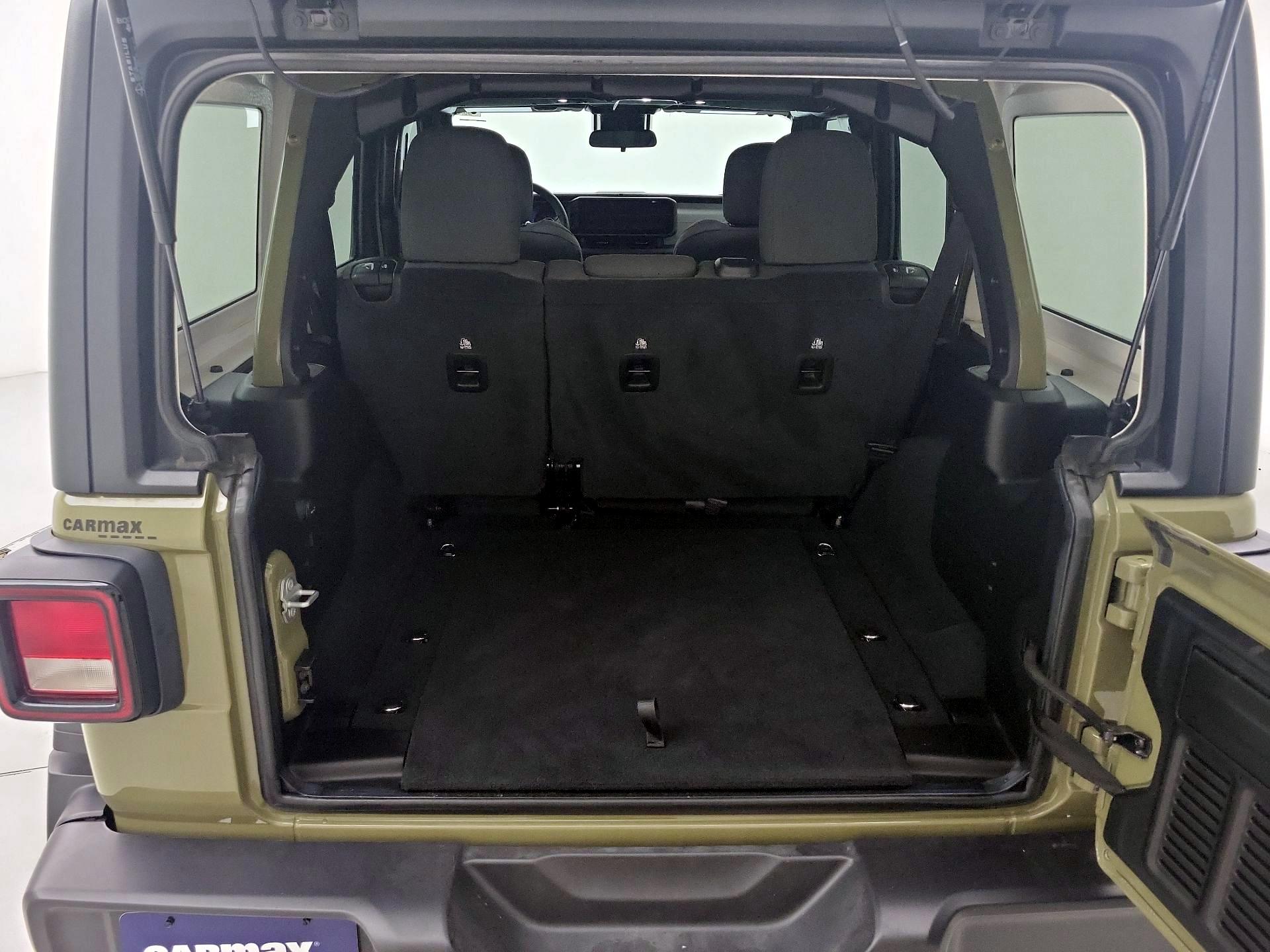 Thumbnail: 2025 Jeep Wrangler - 20
