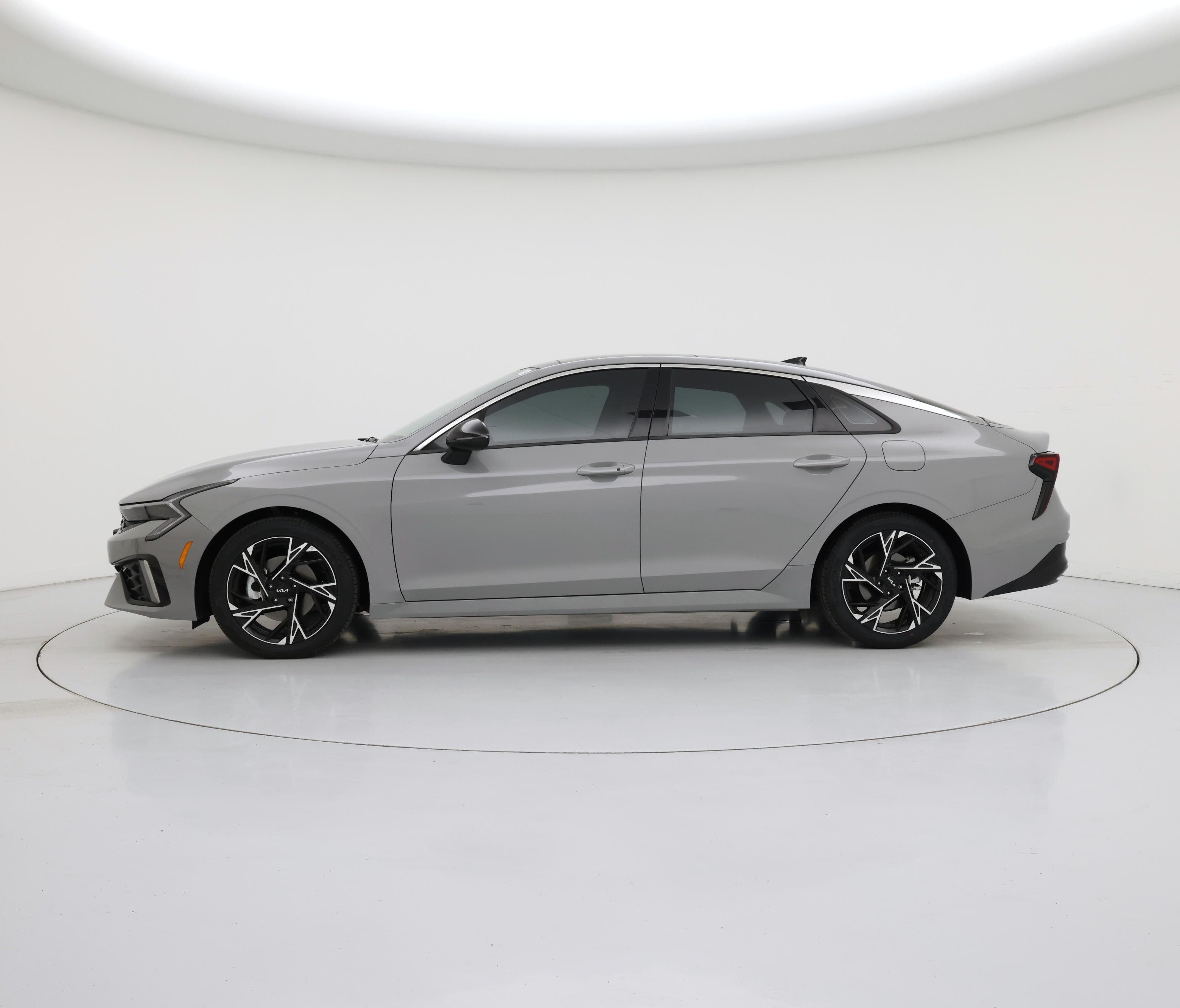 Thumbnail: 2025 Kia K5 - 3