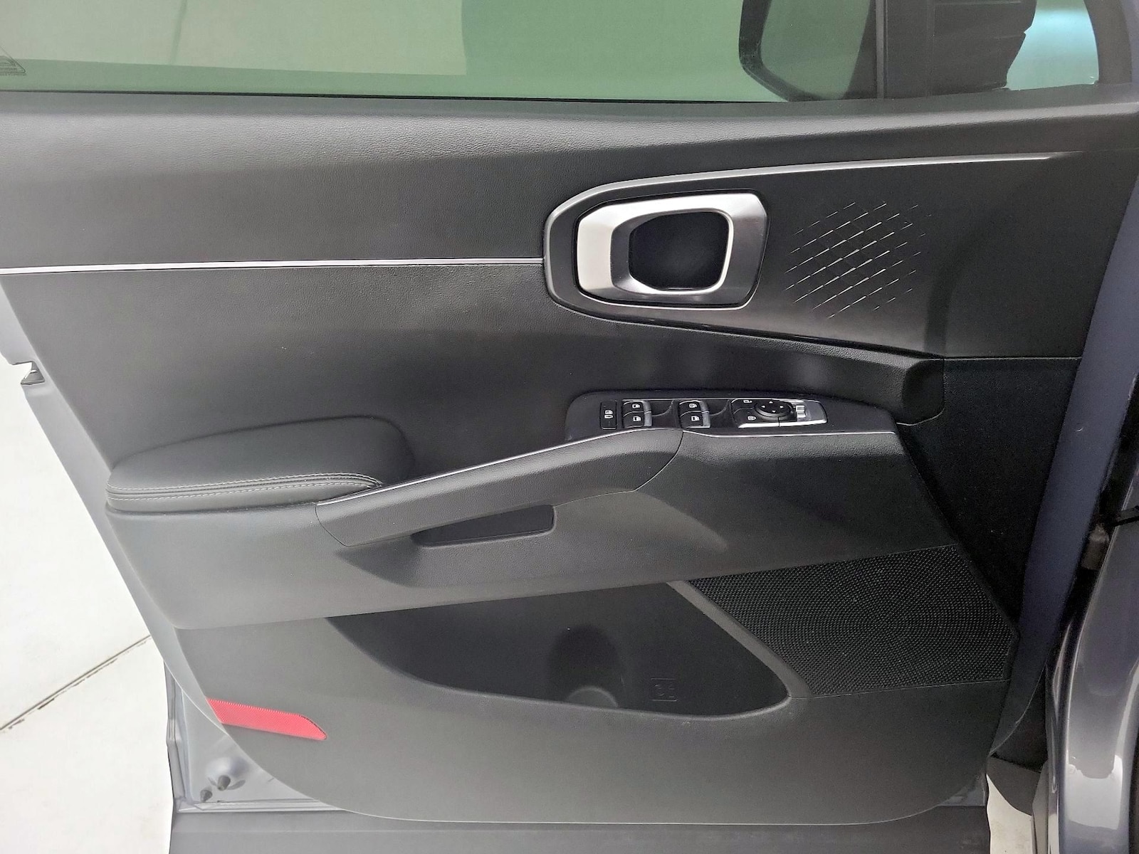 2023 Kia Sorento LX - Photo 13