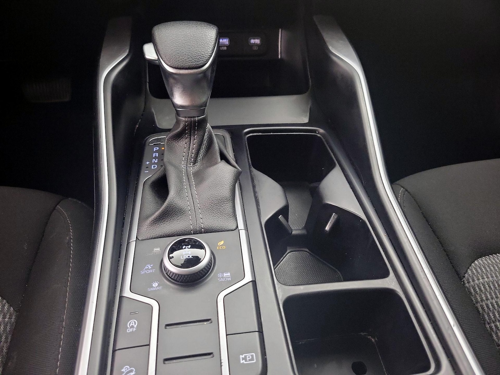 2023 Kia Sorento LX - Photo 18