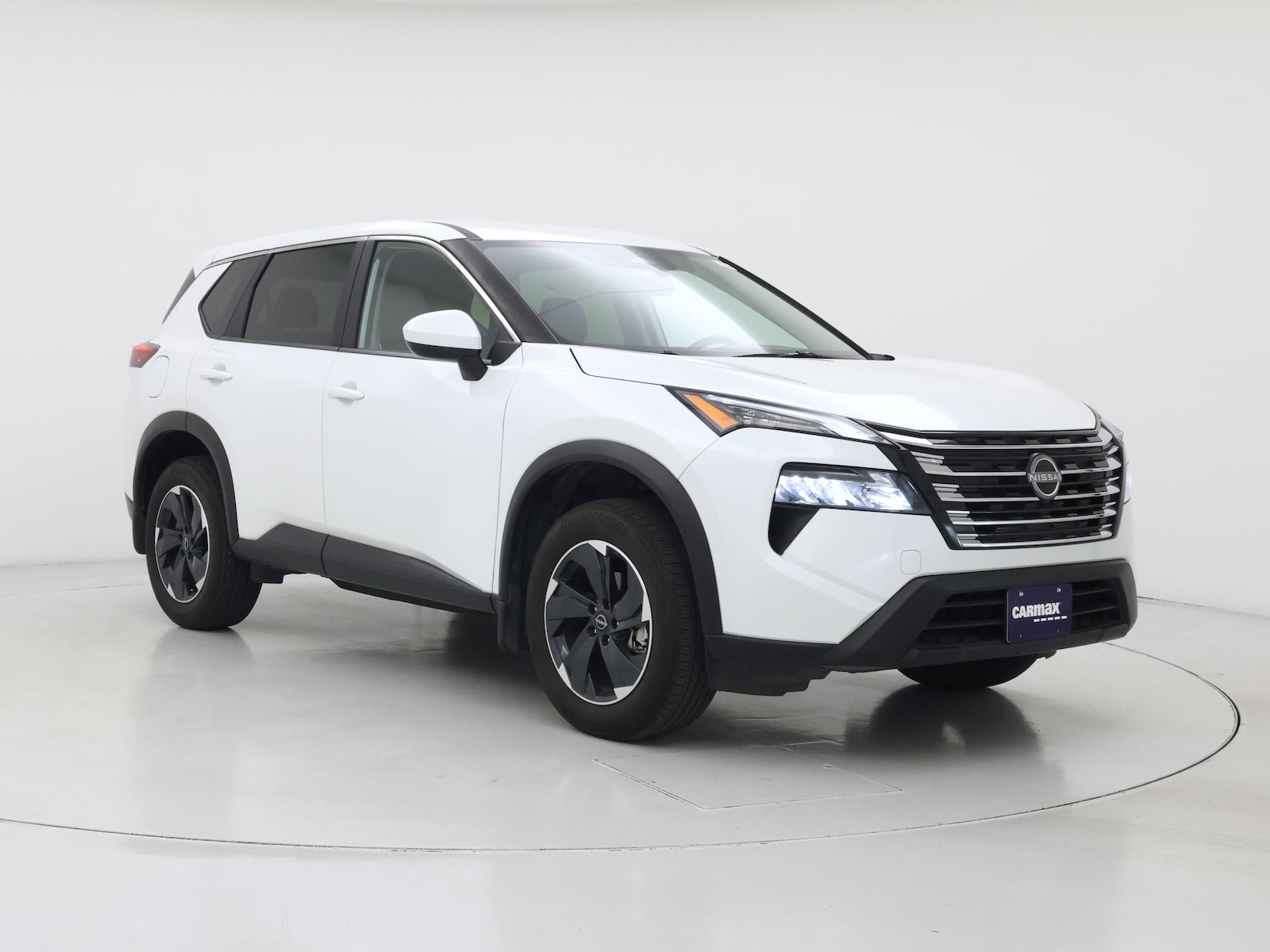 2025 Nissan Rogue SV - Photo 2