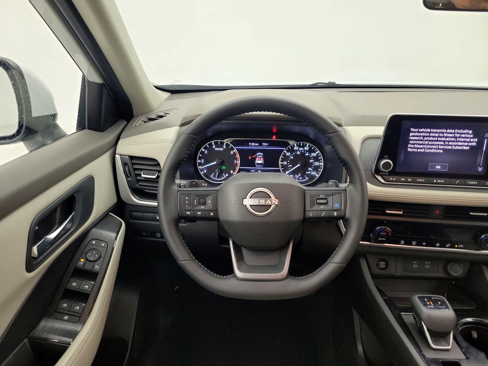 2025 Nissan Rogue SV - Photo 11