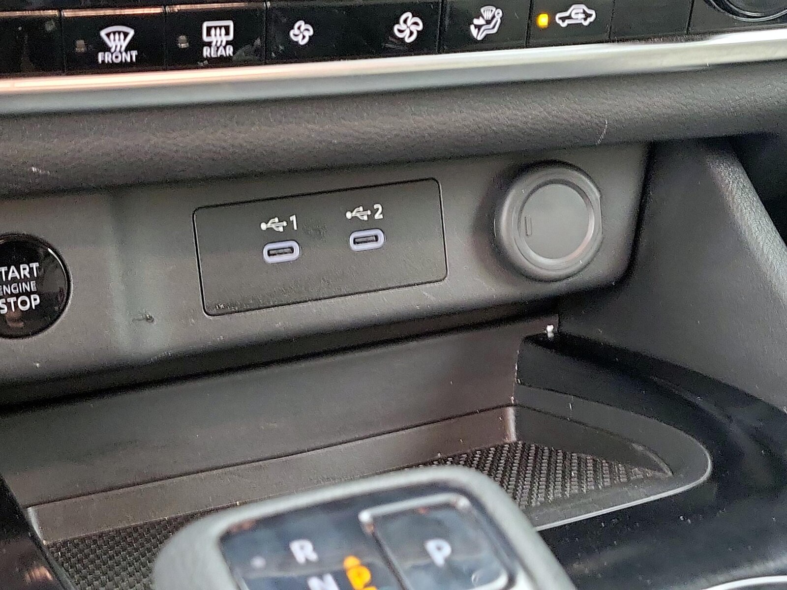 2025 Nissan Rogue SV - Photo 19