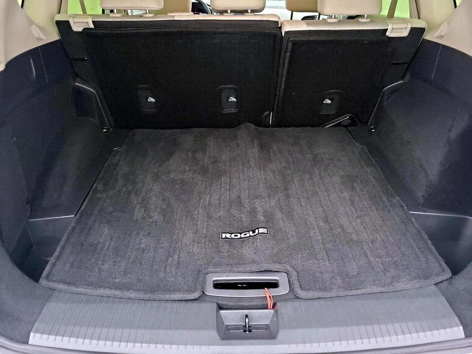 2025 Nissan Rogue SV - Photo 21