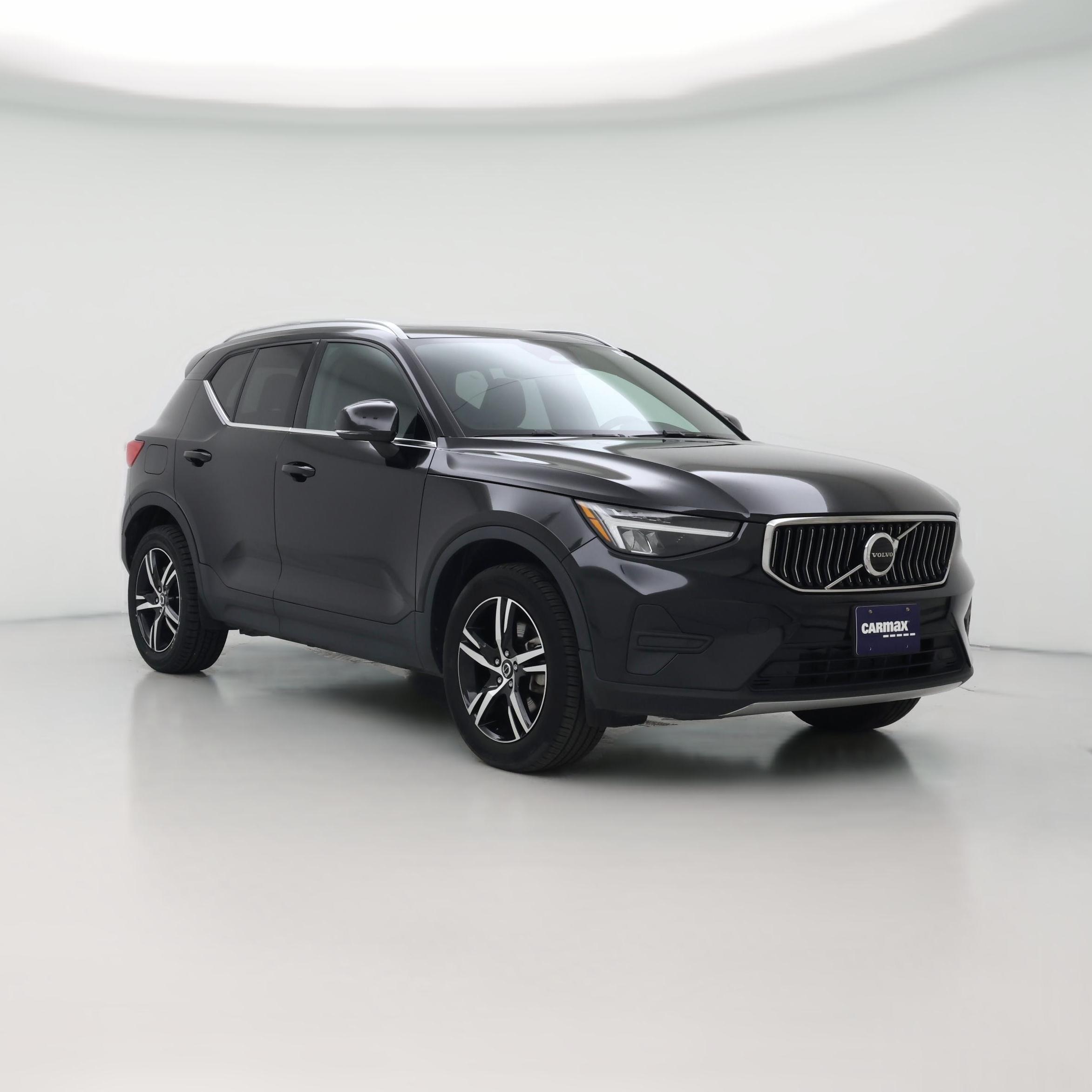 Thumbnail: 2025 Volvo XC40 - 1