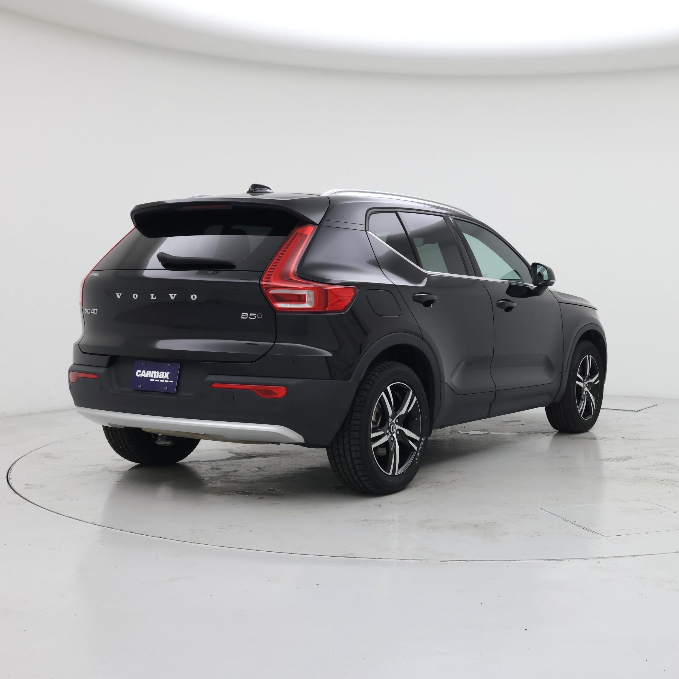Thumbnail: 2025 Volvo XC40 - 8