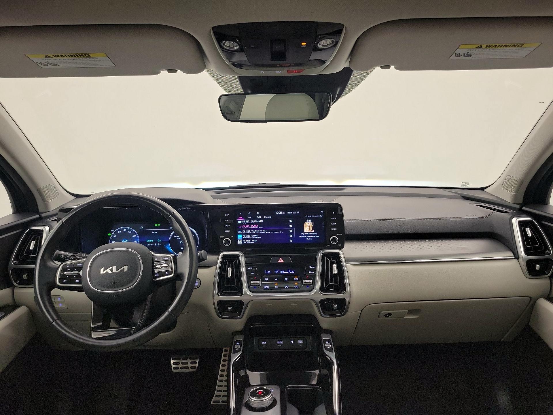 Thumbnail: 2023 Kia Sorento - 9