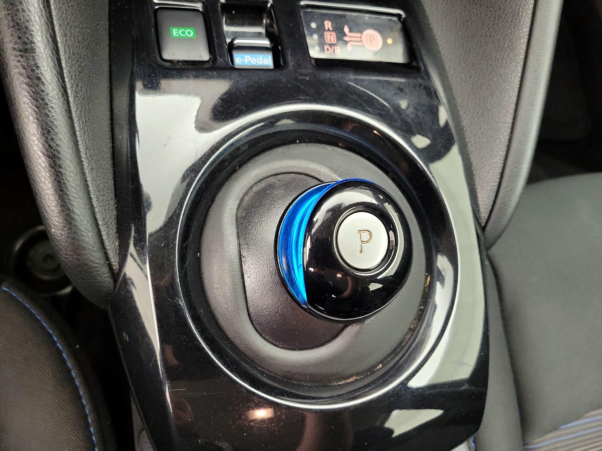 Thumbnail: 2024 Nissan Leaf - 18