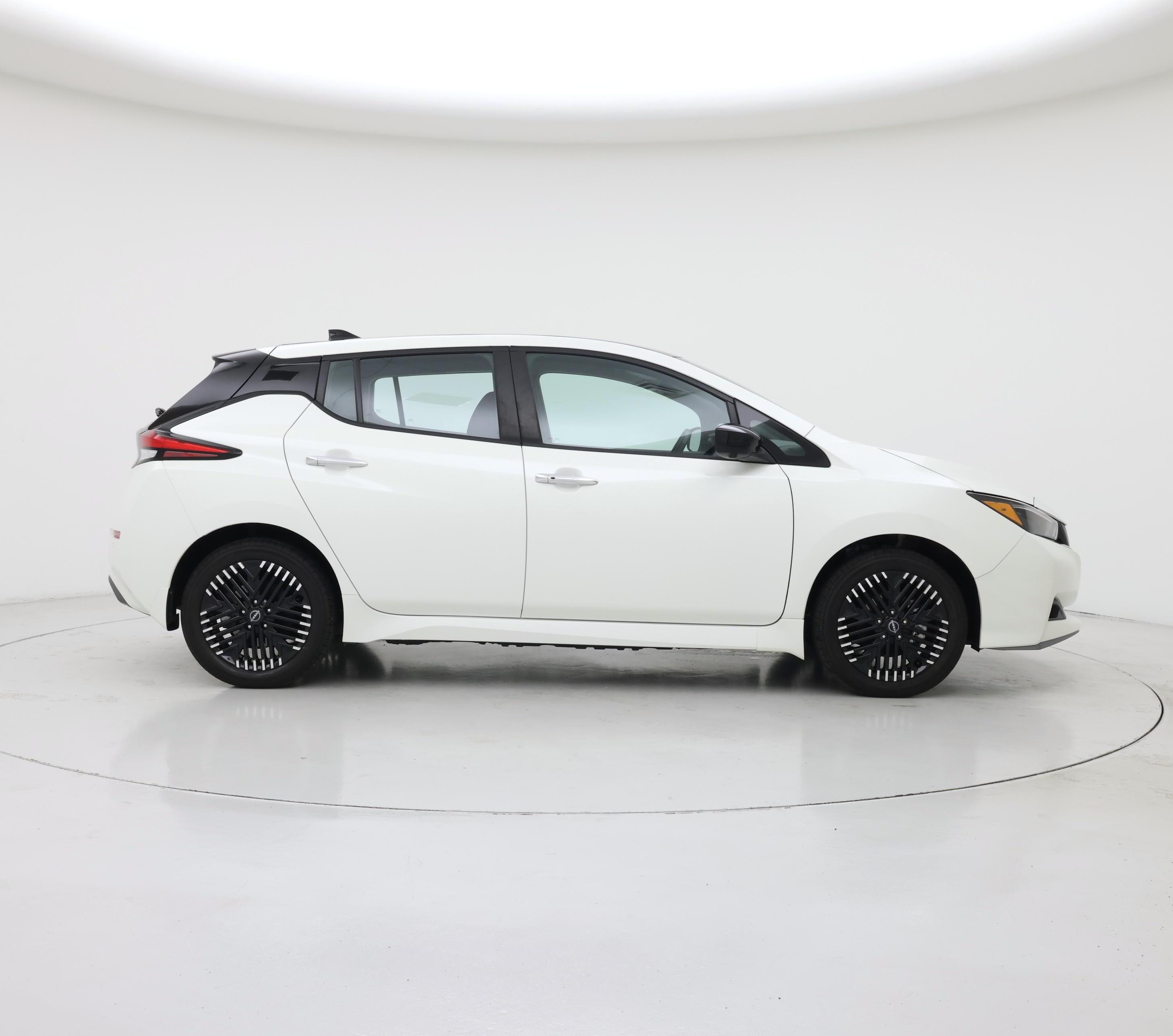 Thumbnail: 2024 Nissan Leaf - 7