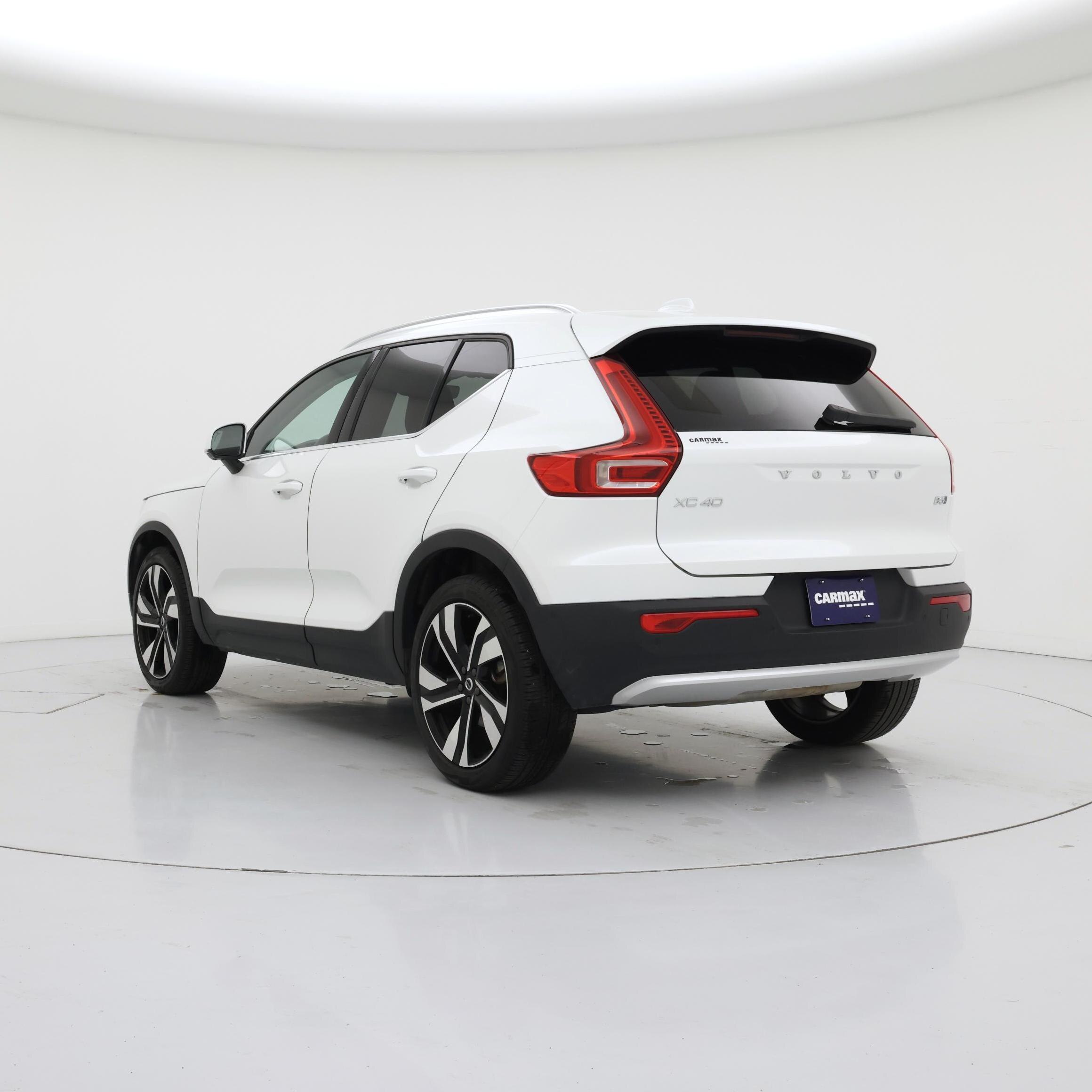 Thumbnail: 2025 Volvo XC40 - 2