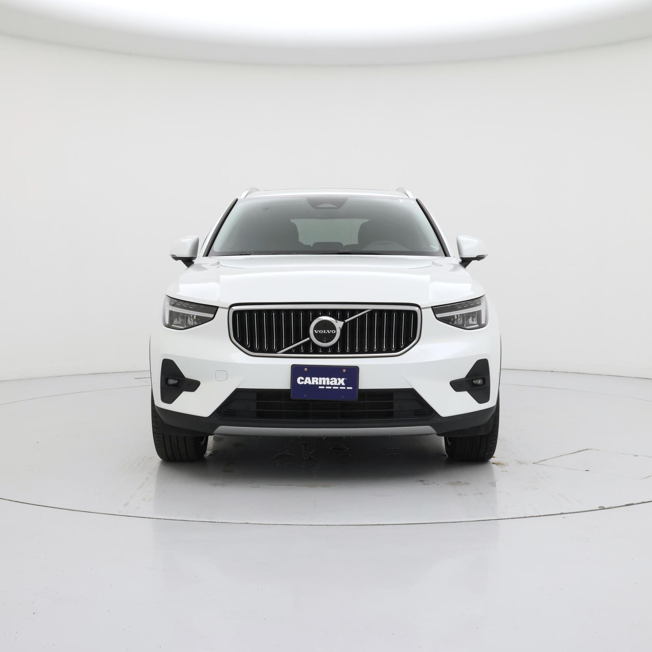 Thumbnail: 2025 Volvo XC40 - 5
