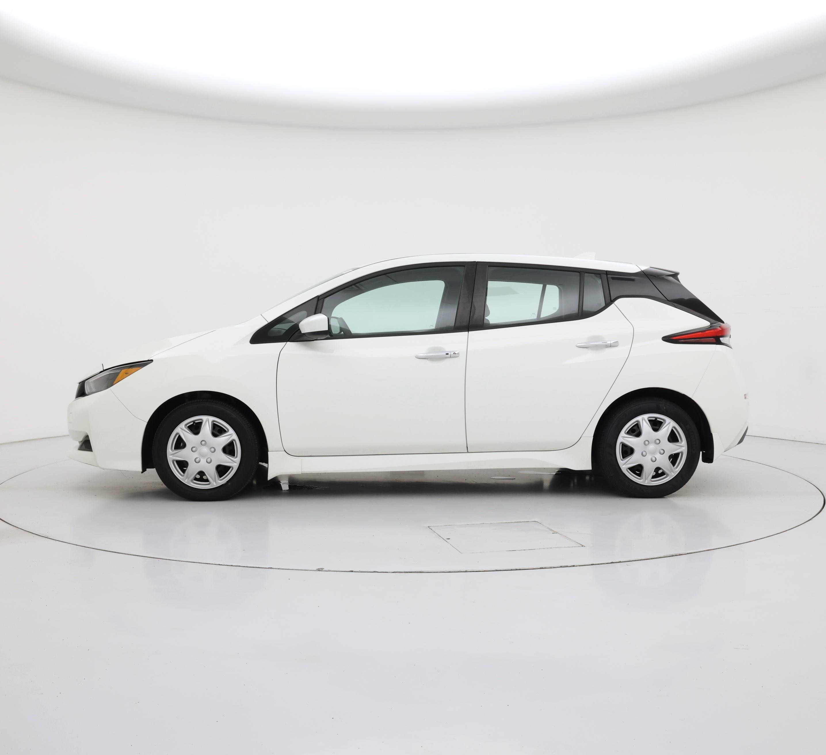 Thumbnail: 2025 Nissan Leaf - 3