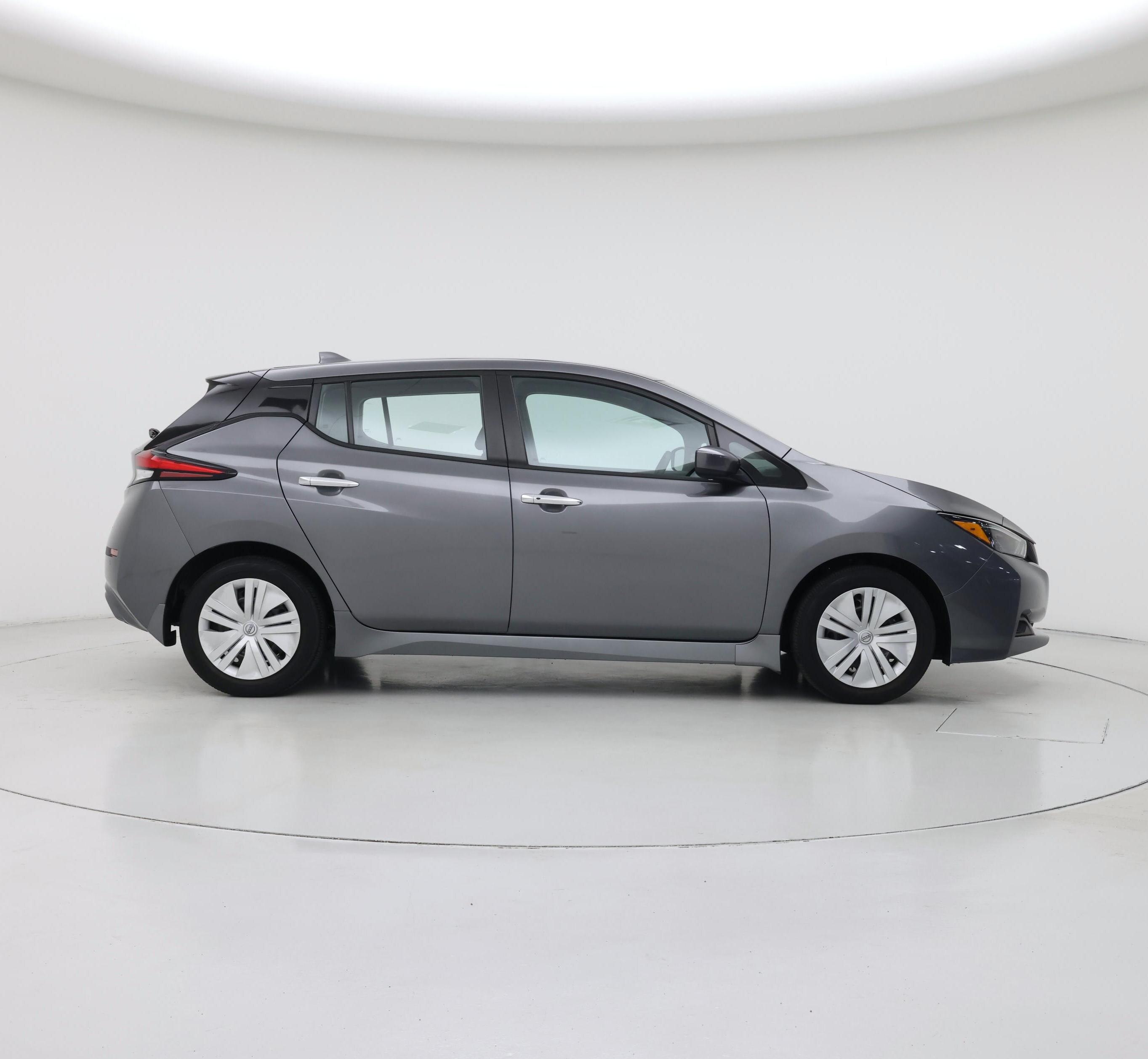 Thumbnail: 2025 Nissan Leaf - 7
