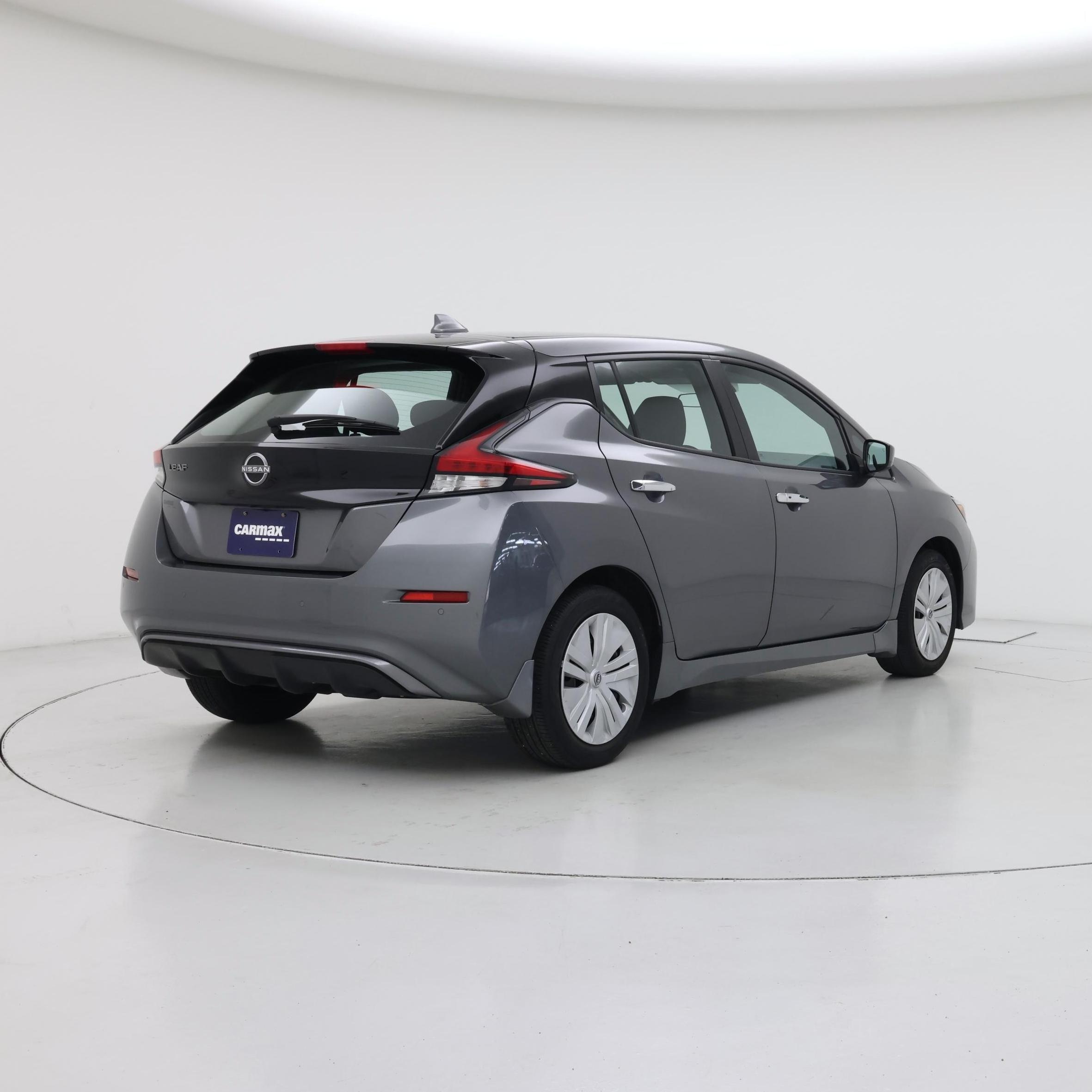 Thumbnail: 2025 Nissan Leaf - 8