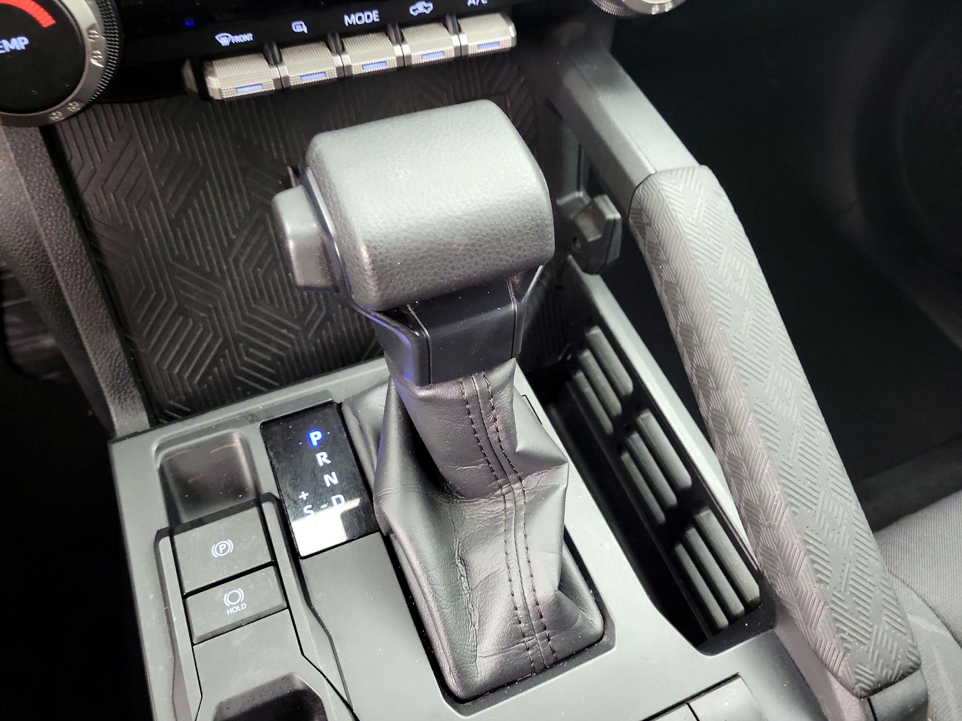 Thumbnail: 2024 Toyota Tacoma - 17
